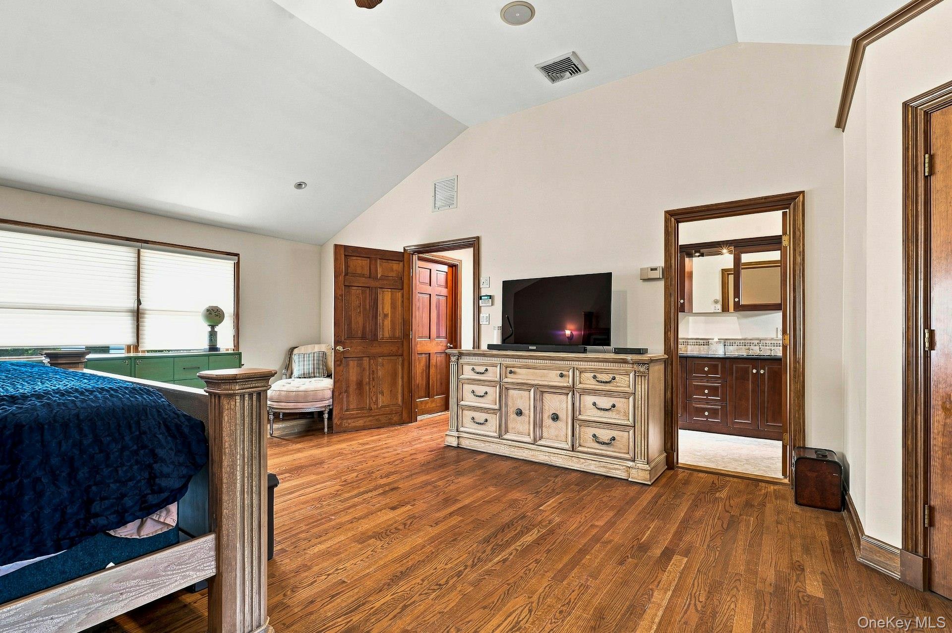 7 Herkimer Avenue — photo 28
