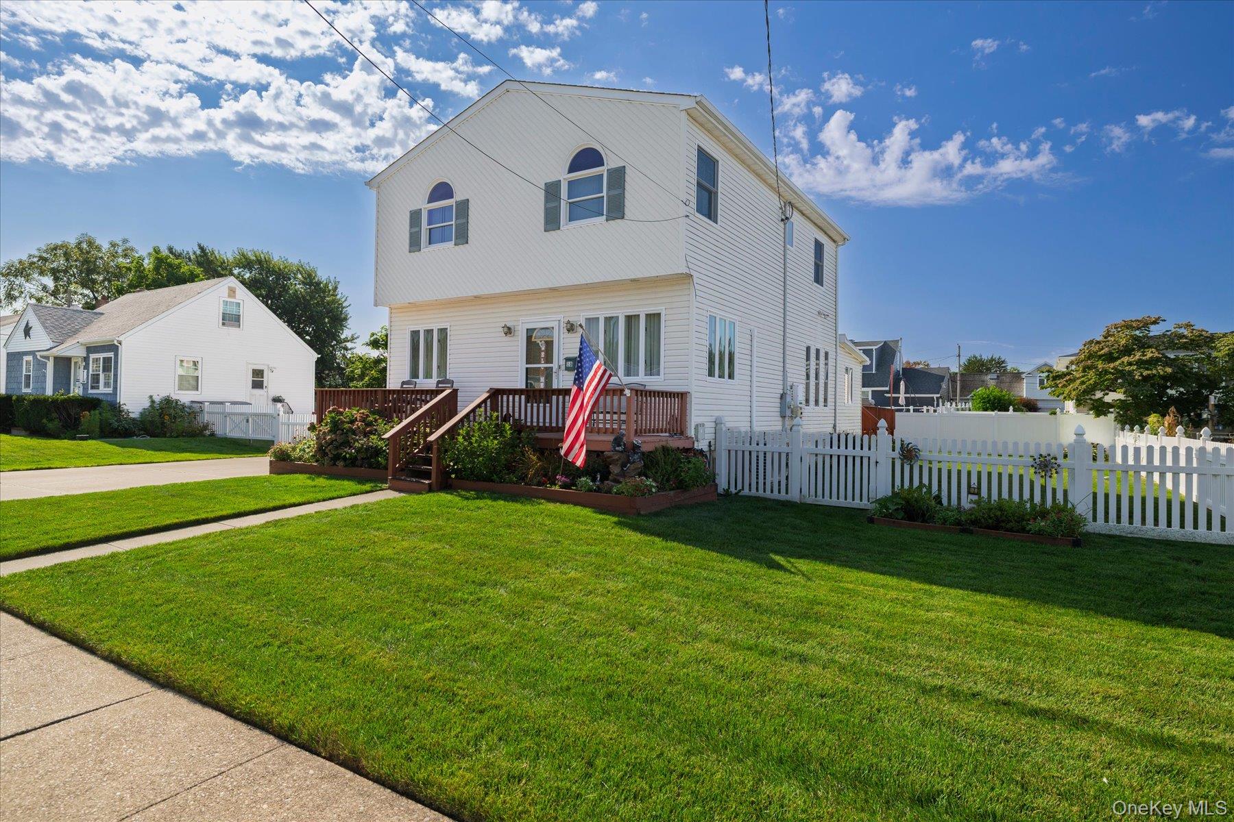 18 Dante Place