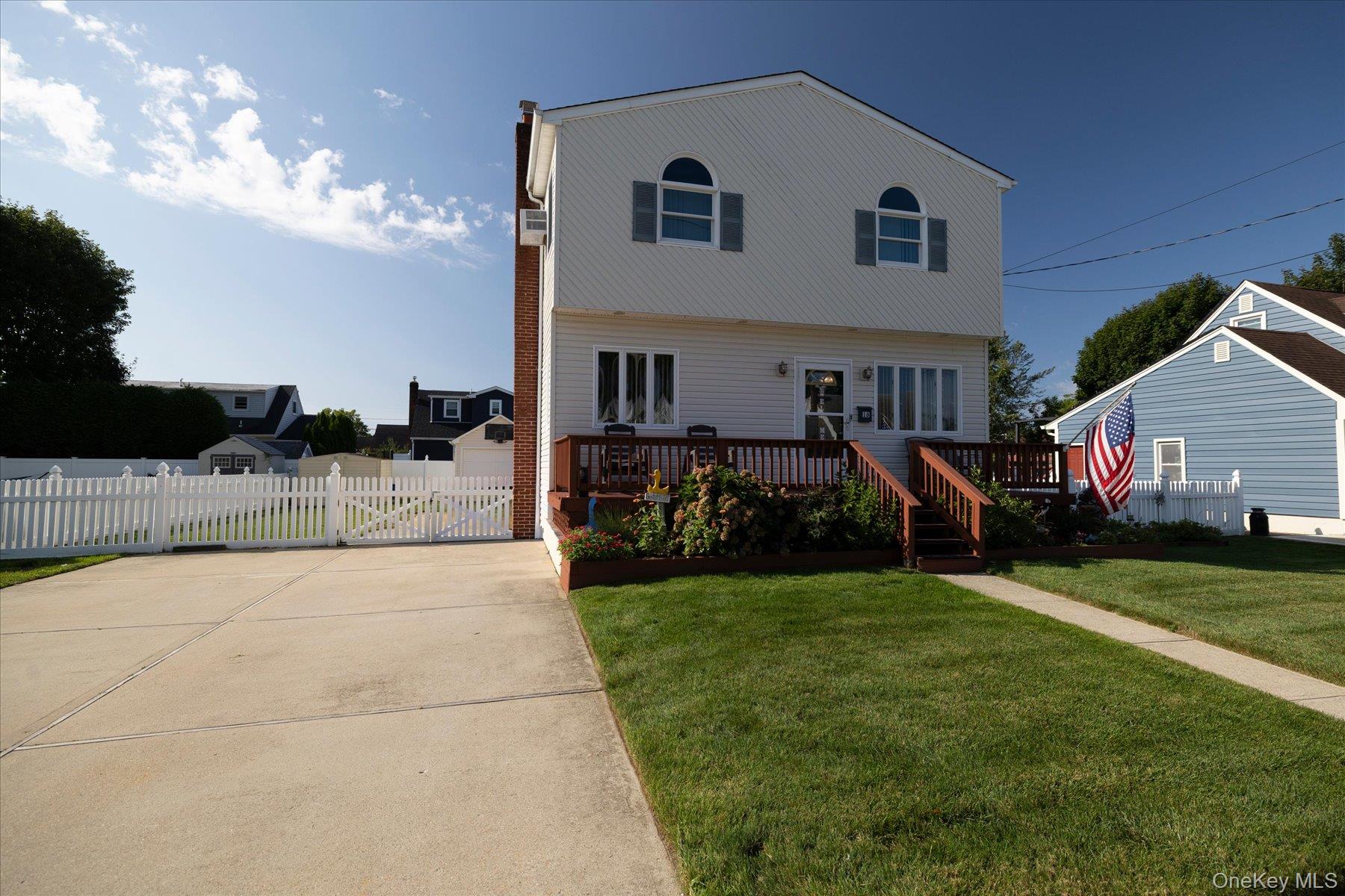 18 Dante Place — photo 30