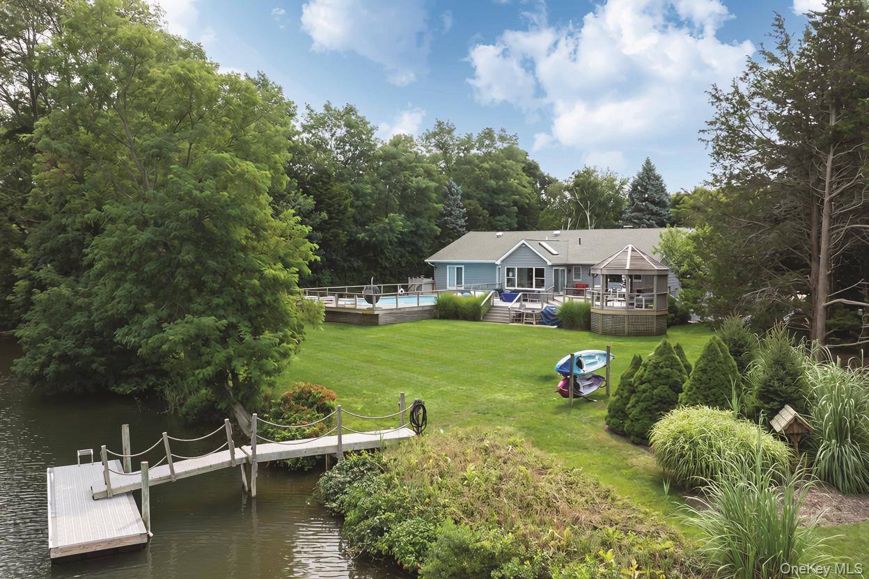 225 Lakeside Drive, Southold