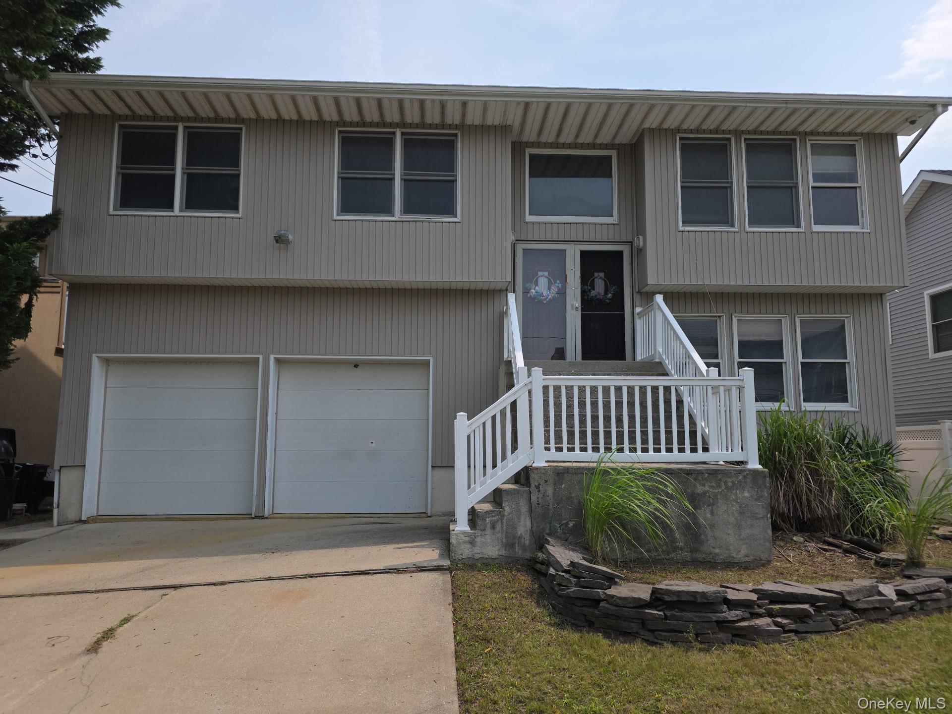 2871 Shore Road — photo 2