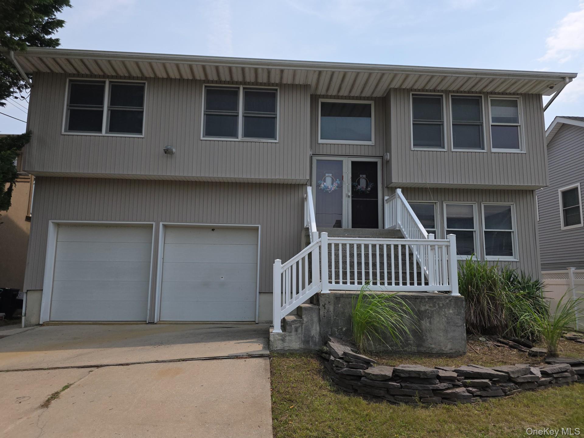2871 Shore Road, Seaford