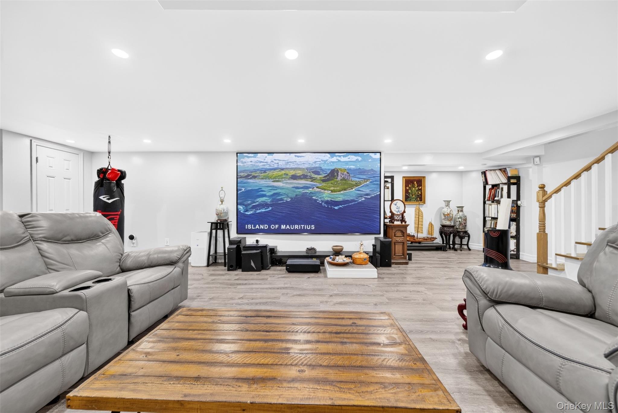 2 Foxhurst Court — photo 4
