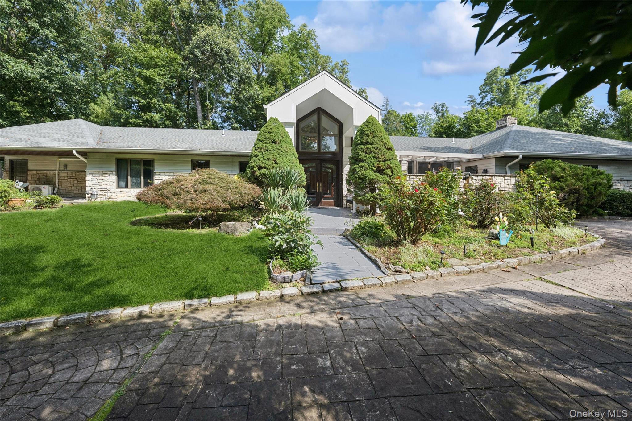 1 Engineers Road, Roslyn