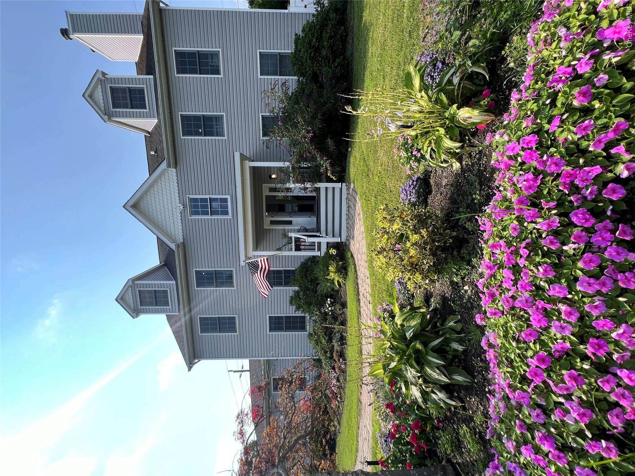 2 Box Tree, East Quogue