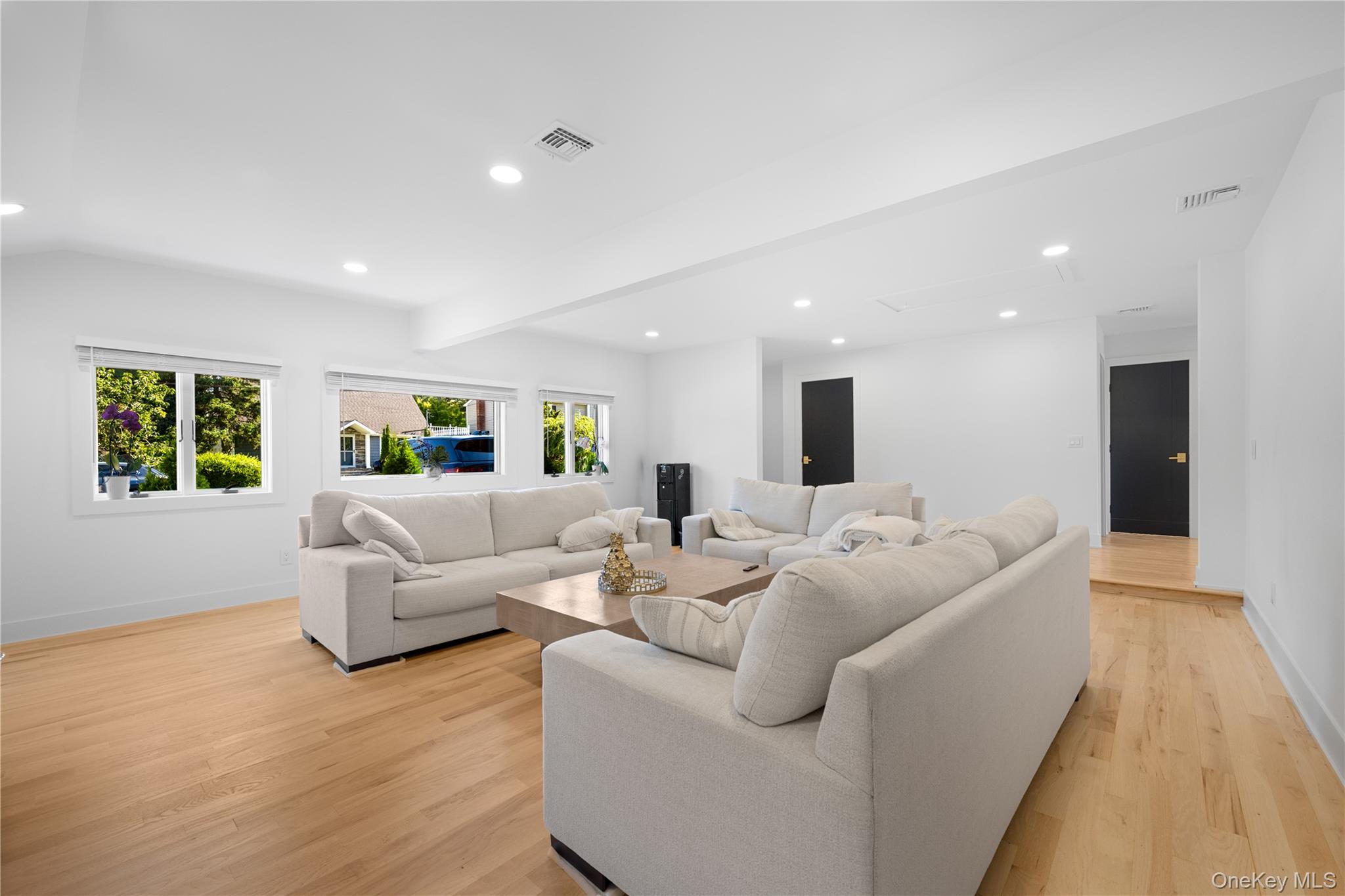 7 Tyrconnell Avenue — photo 11