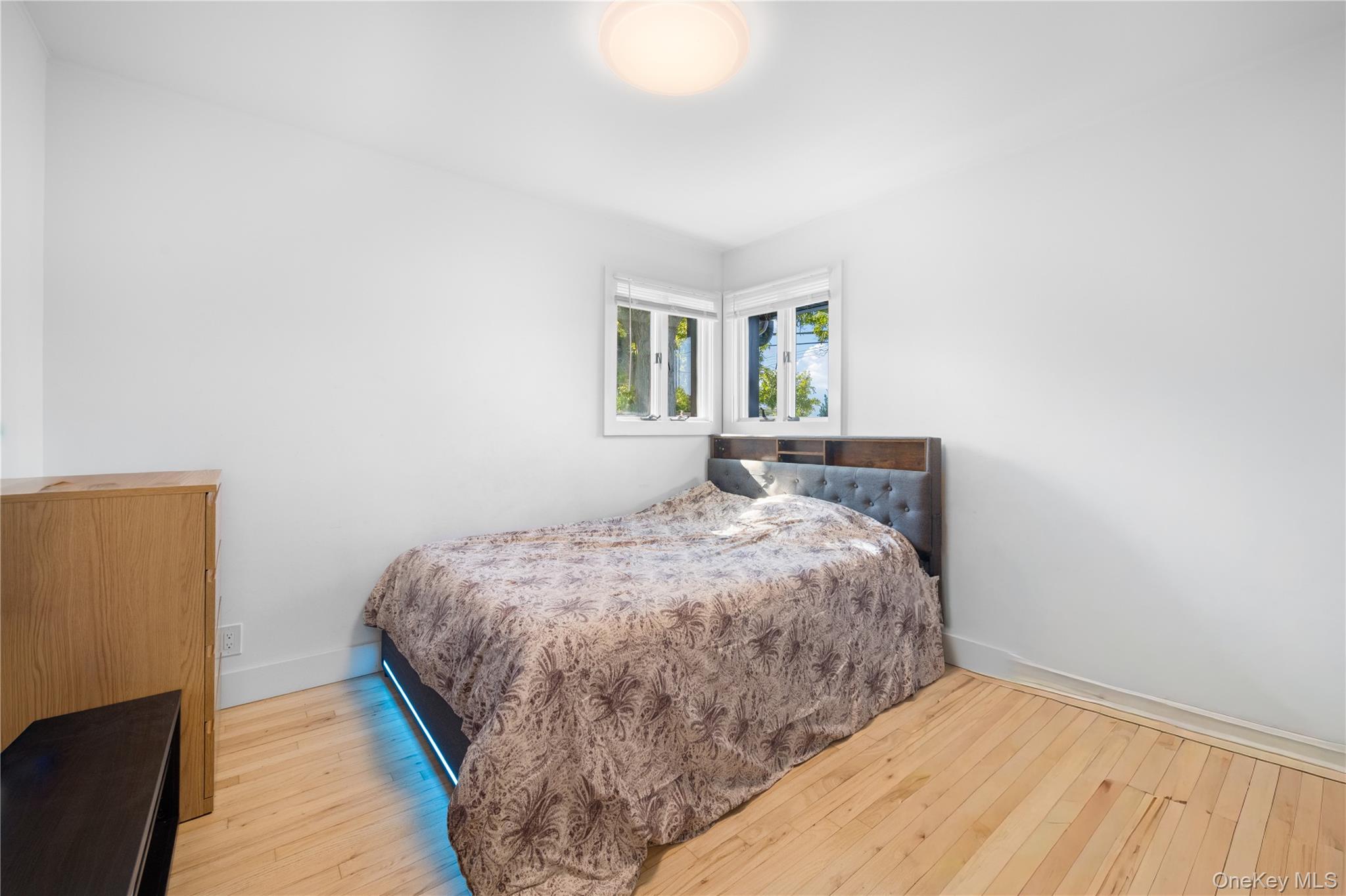 7 Tyrconnell Avenue — photo 32