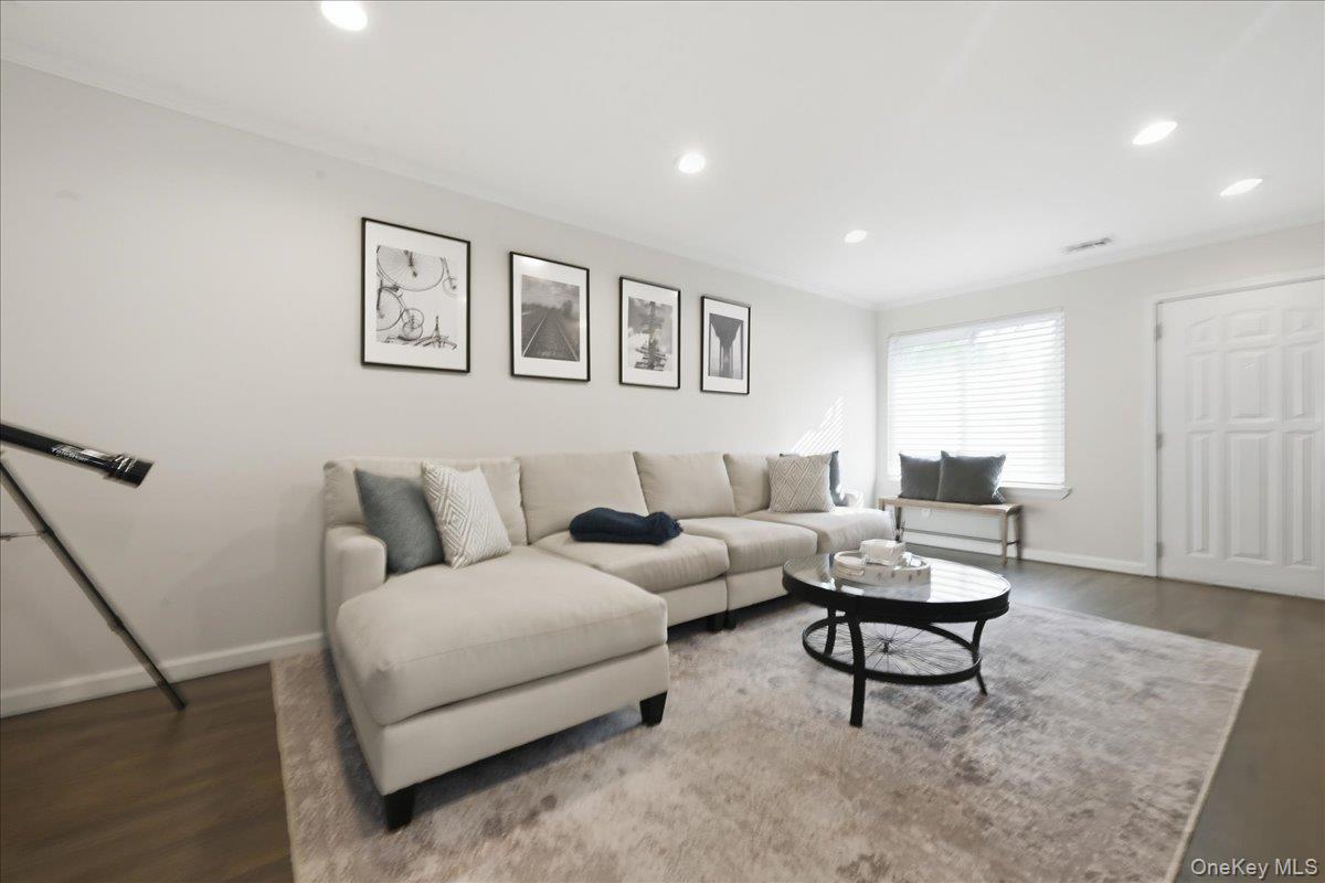 47 Alhambra Drive — photo 3