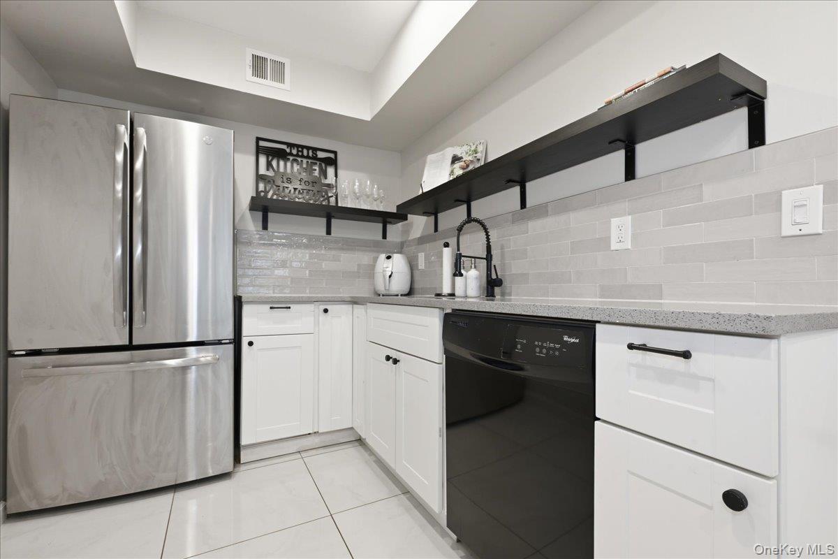47 Alhambra Drive — photo 9
