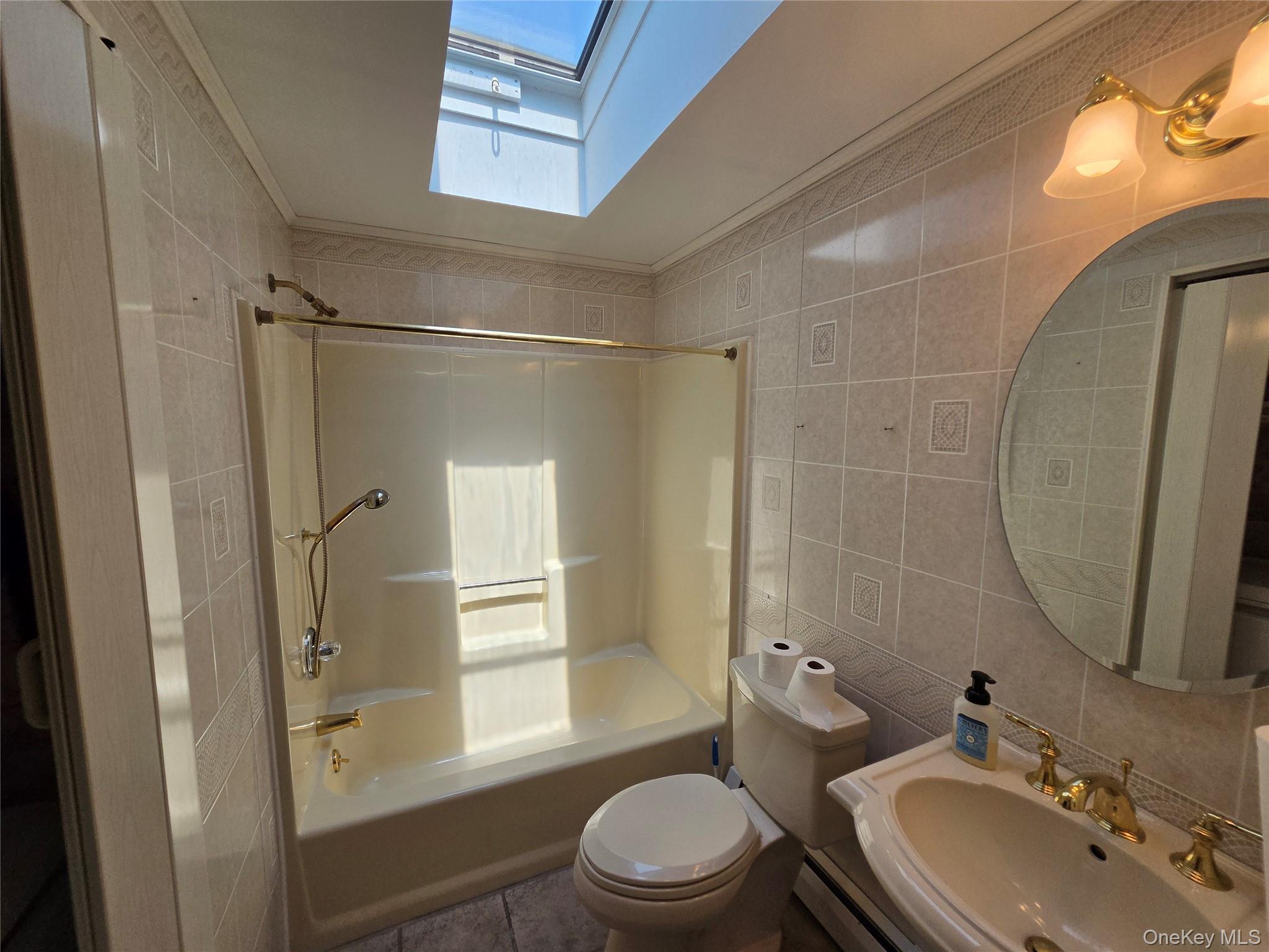 162 Village Circle — photo 4