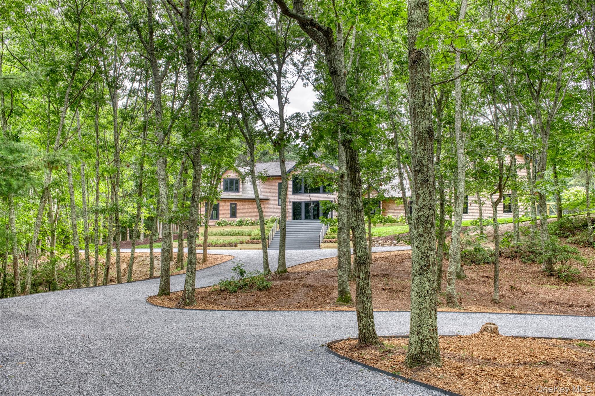 560 Little Noyac Path — photo 3