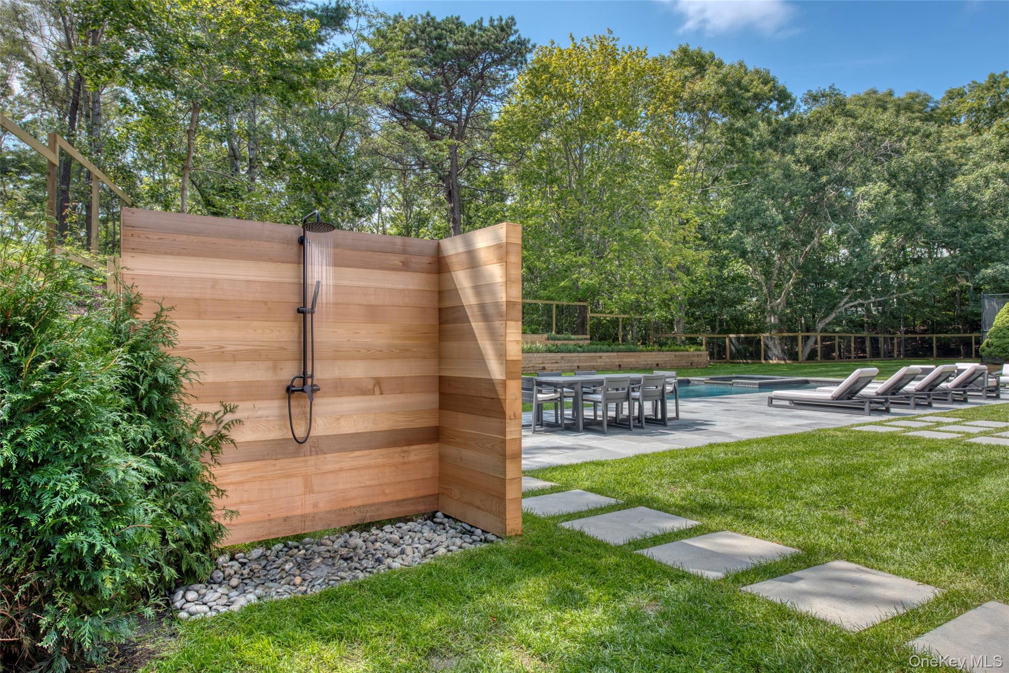 560 Little Noyac Path — photo 6