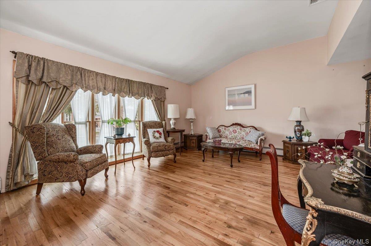 3291 Wolfson Drive — photo 4
