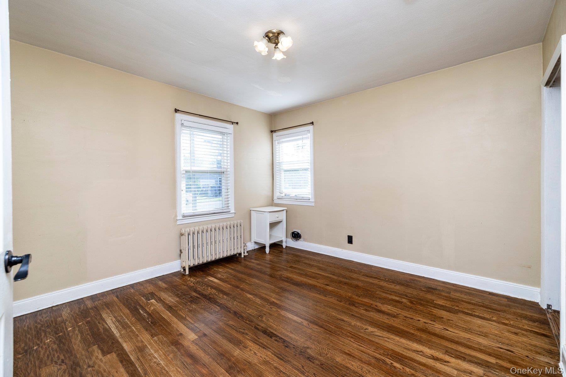 837 Edward Street — photo 16