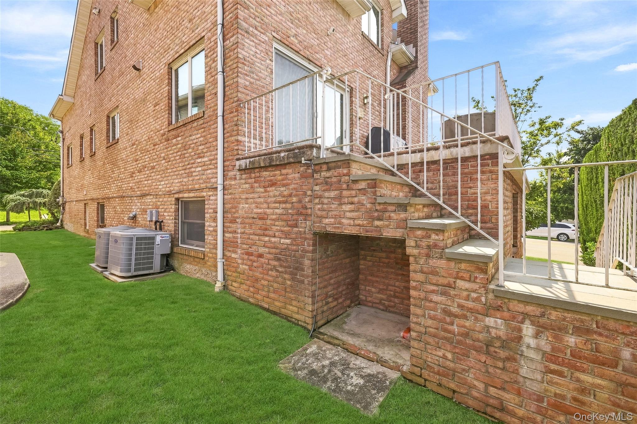 5315 Overbrook Street — photo 37