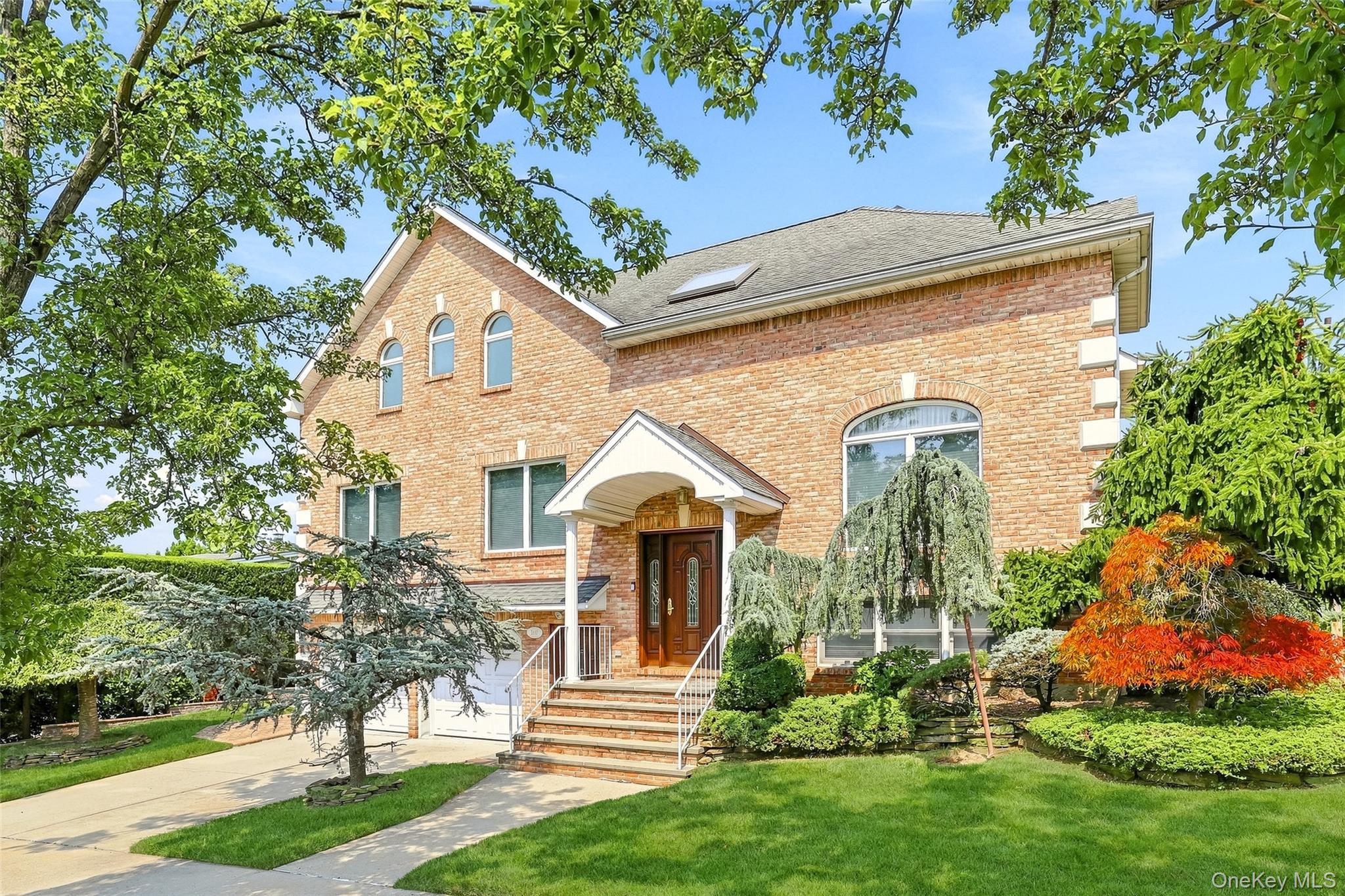 5315 Overbrook Street, Douglaston