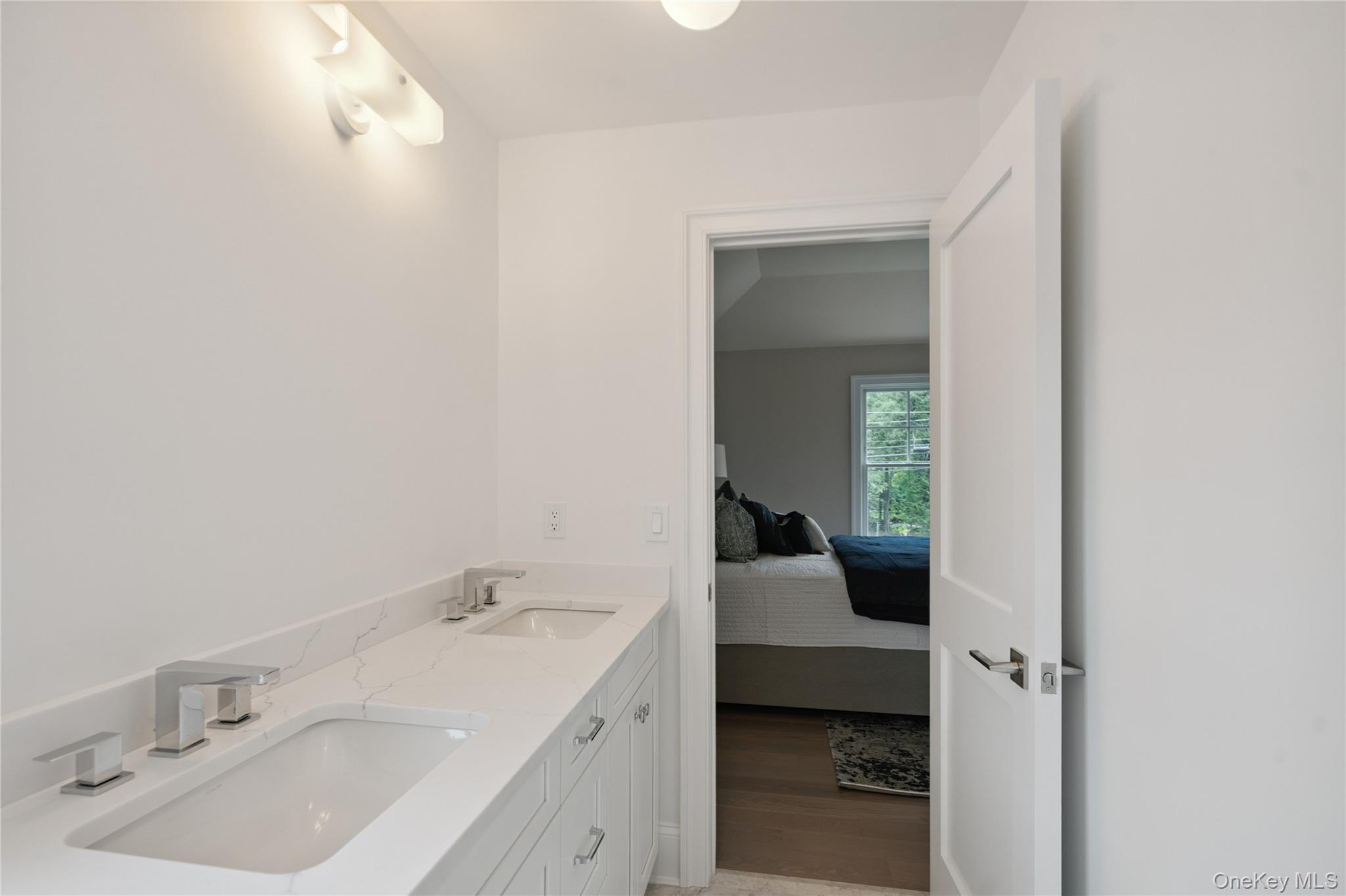44 Plainview Road — photo 34