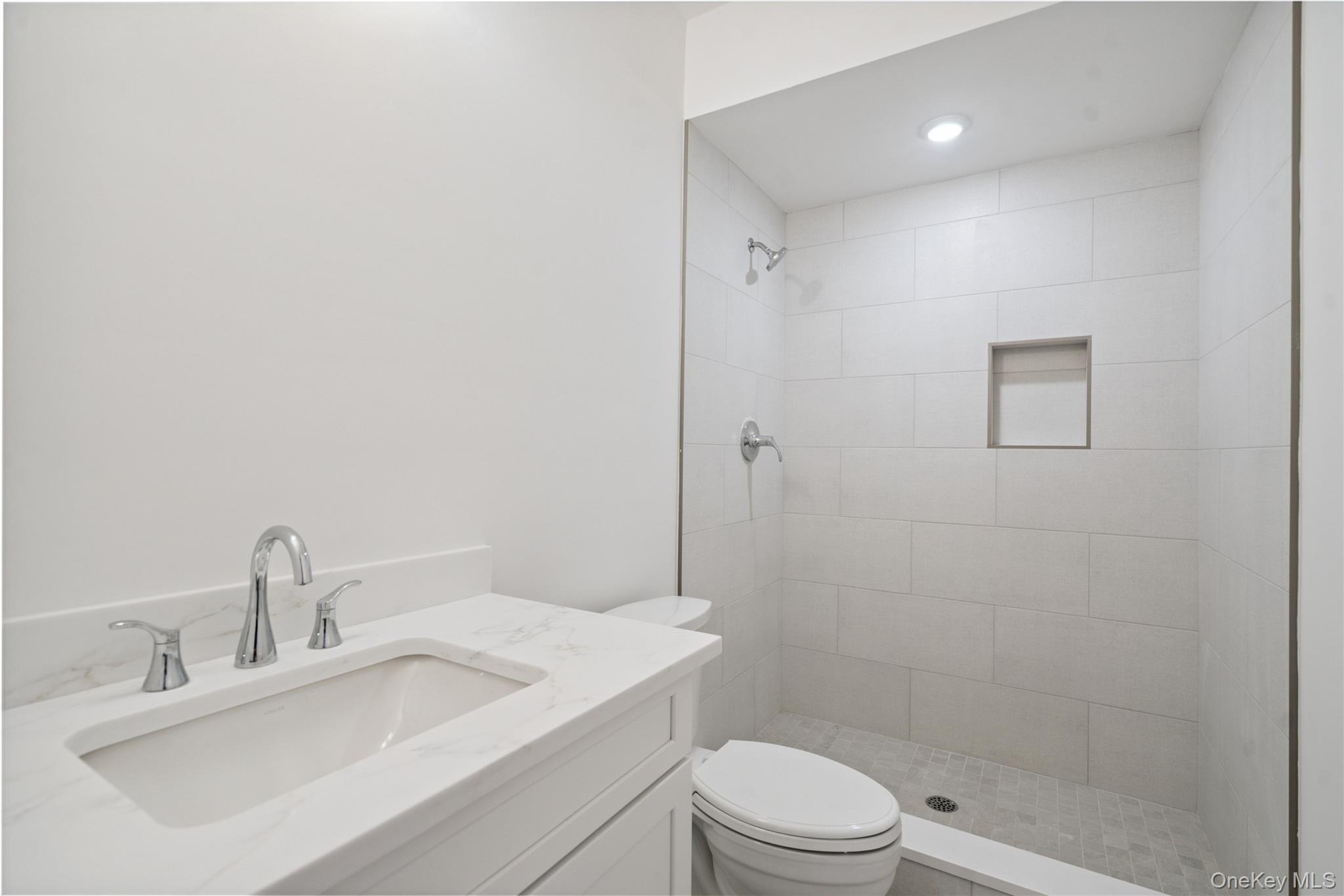 44 Plainview Road — photo 36