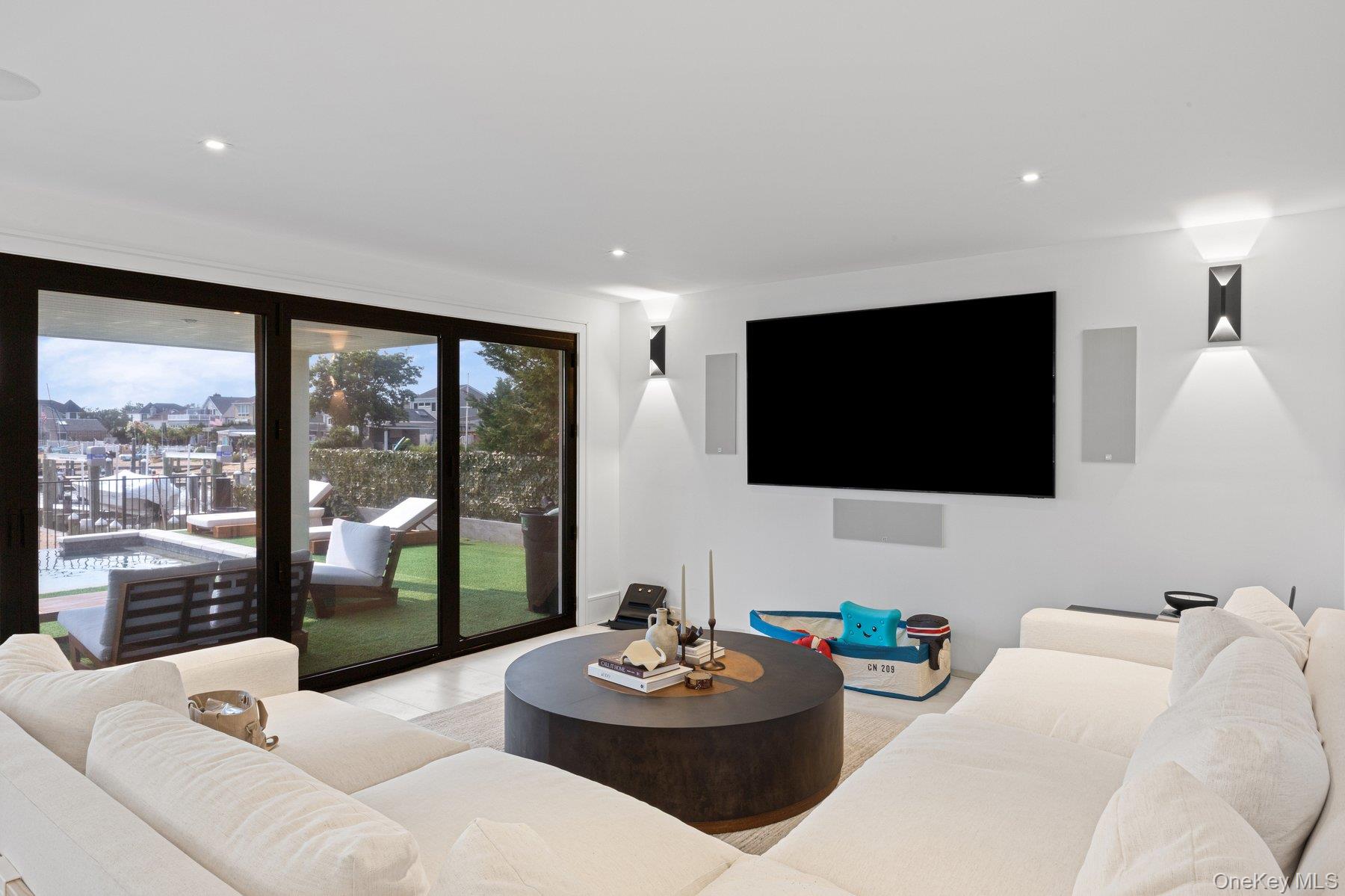 14 Jomarr Court — photo 17
