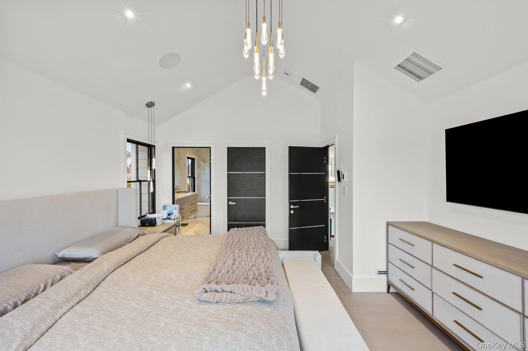 14 Jomarr Court — photo 22