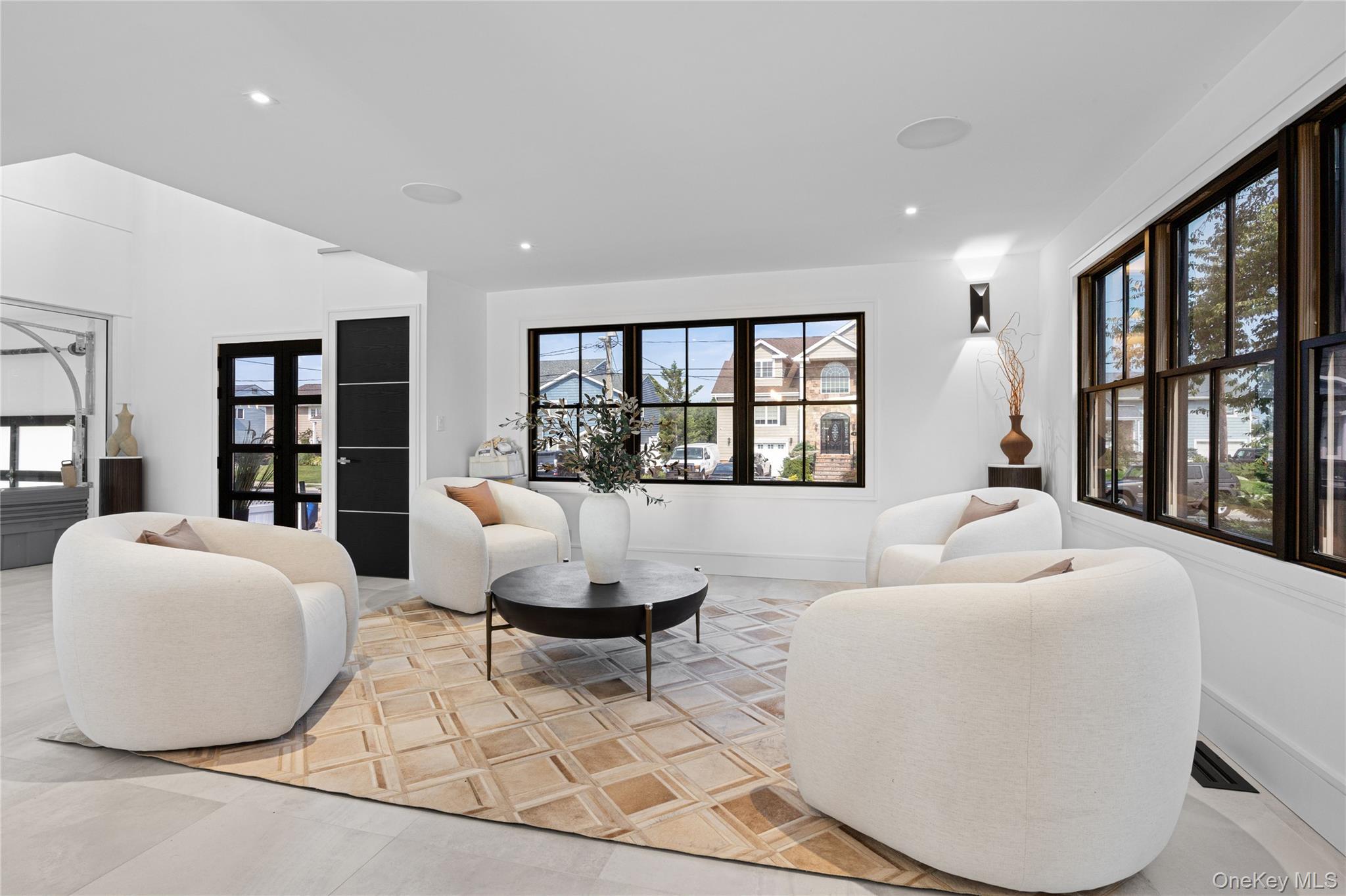 14 Jomarr Court — photo 10