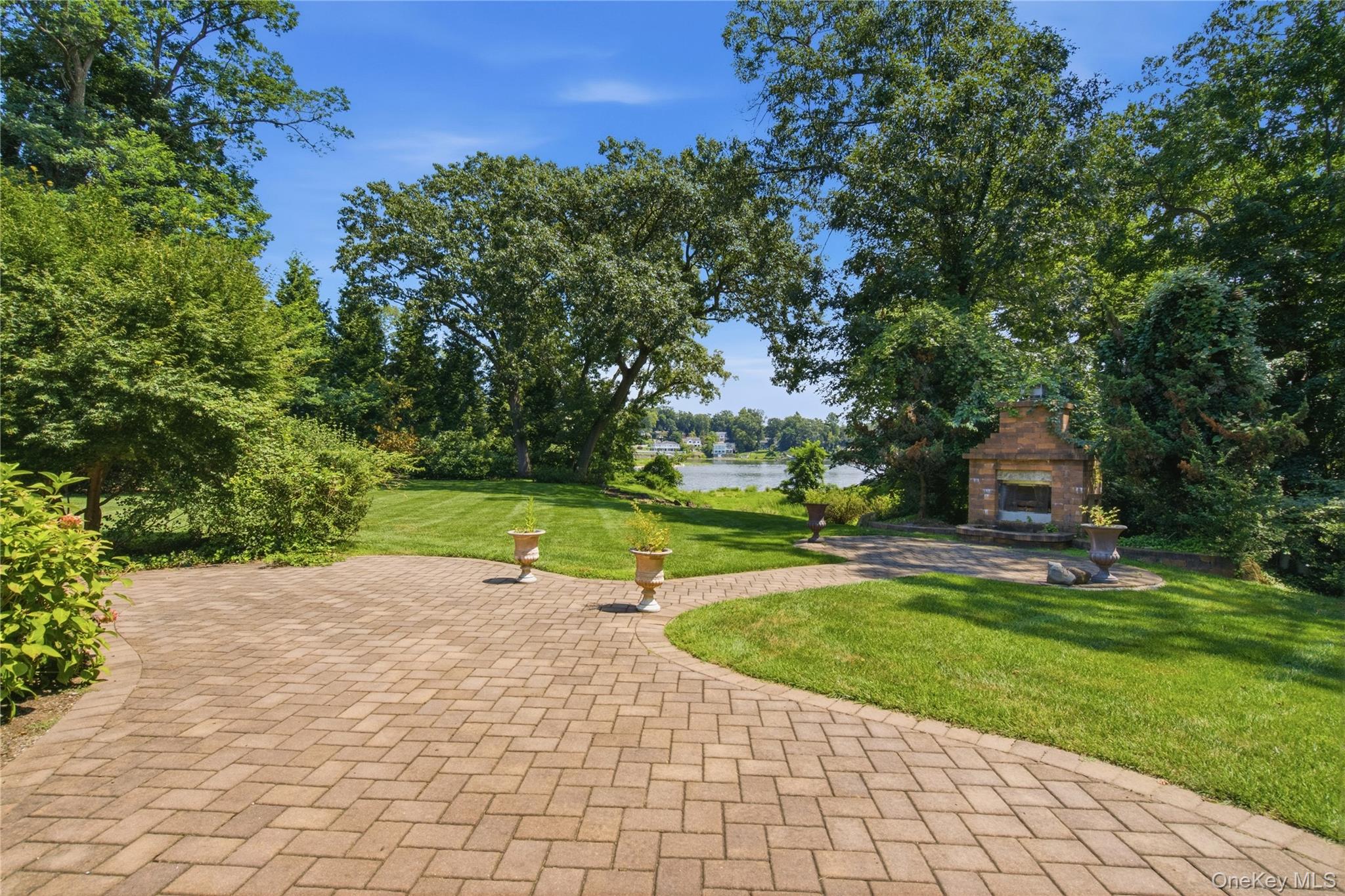 6 Lighthouse Point — photo 27