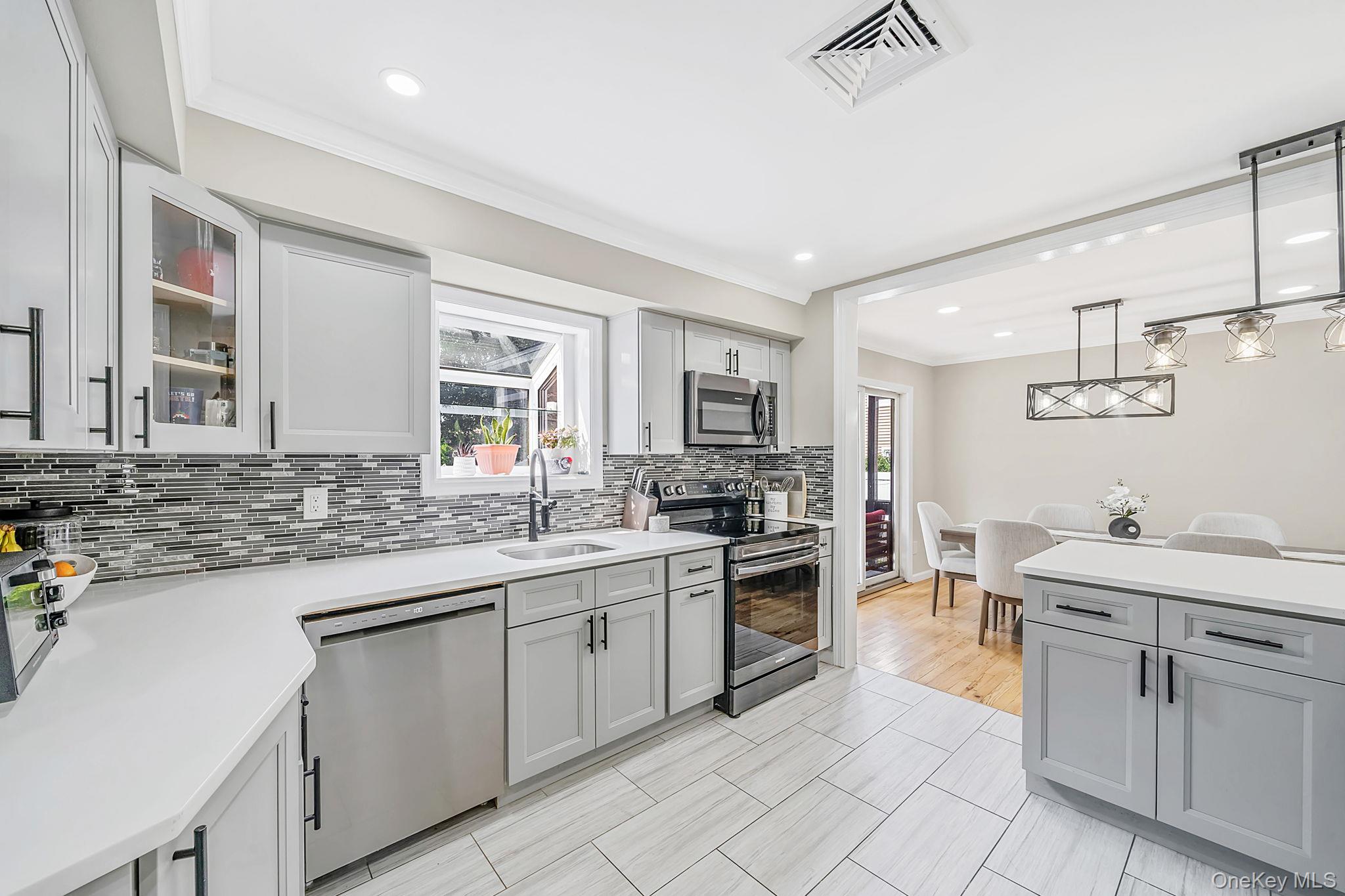 95 Colonial Drive — photo 14