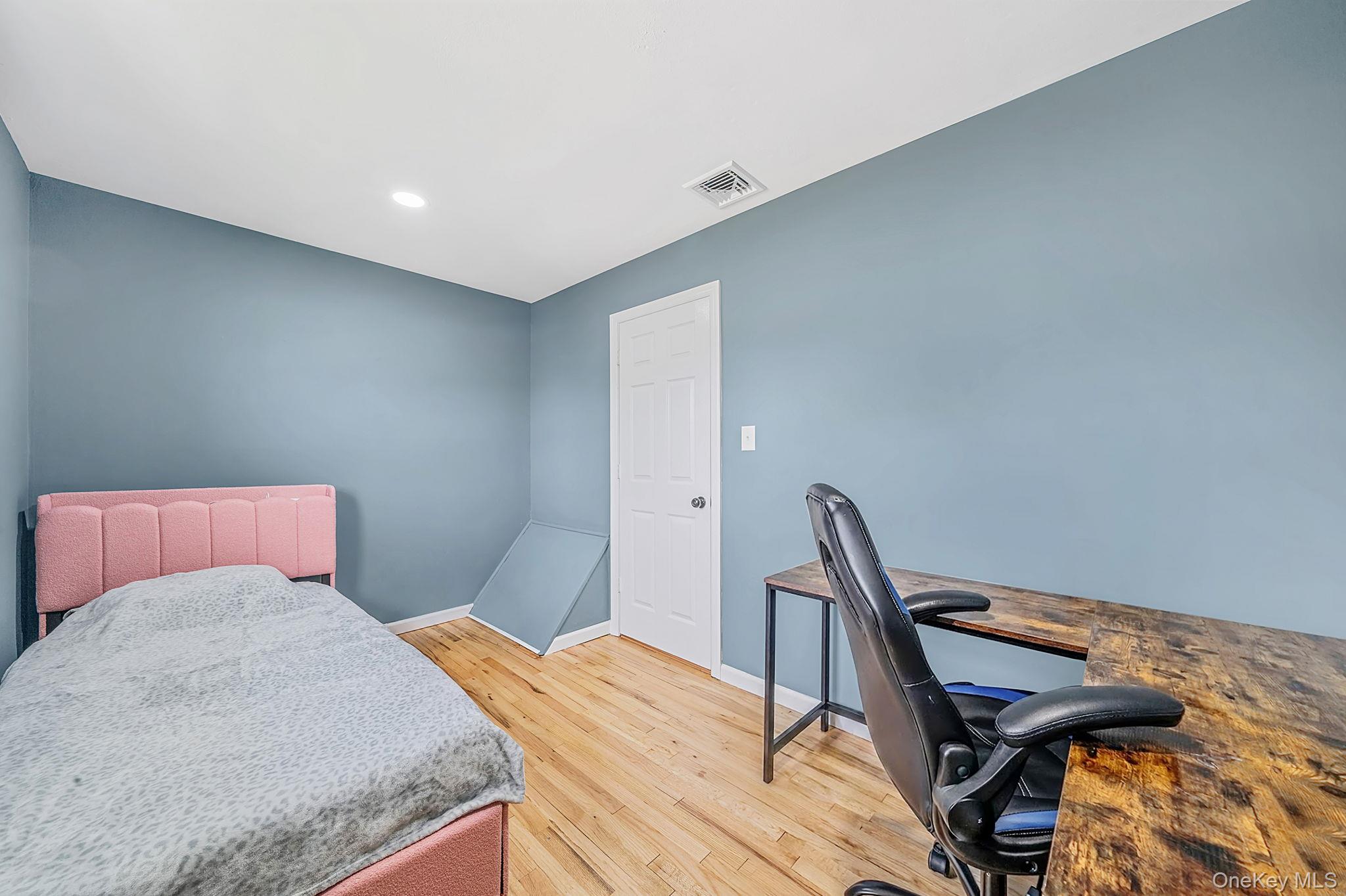 95 Colonial Drive — photo 23