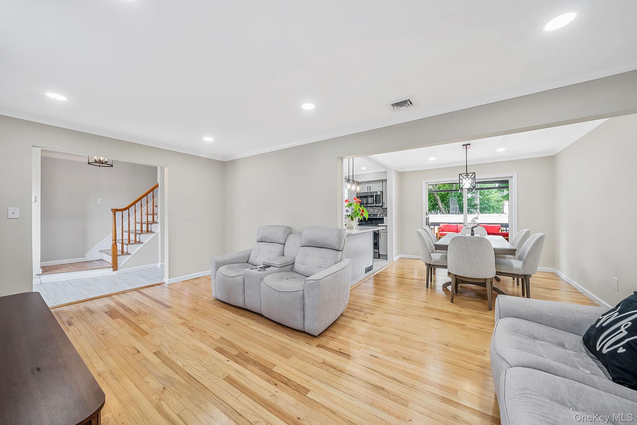 95 Colonial Drive — photo 6
