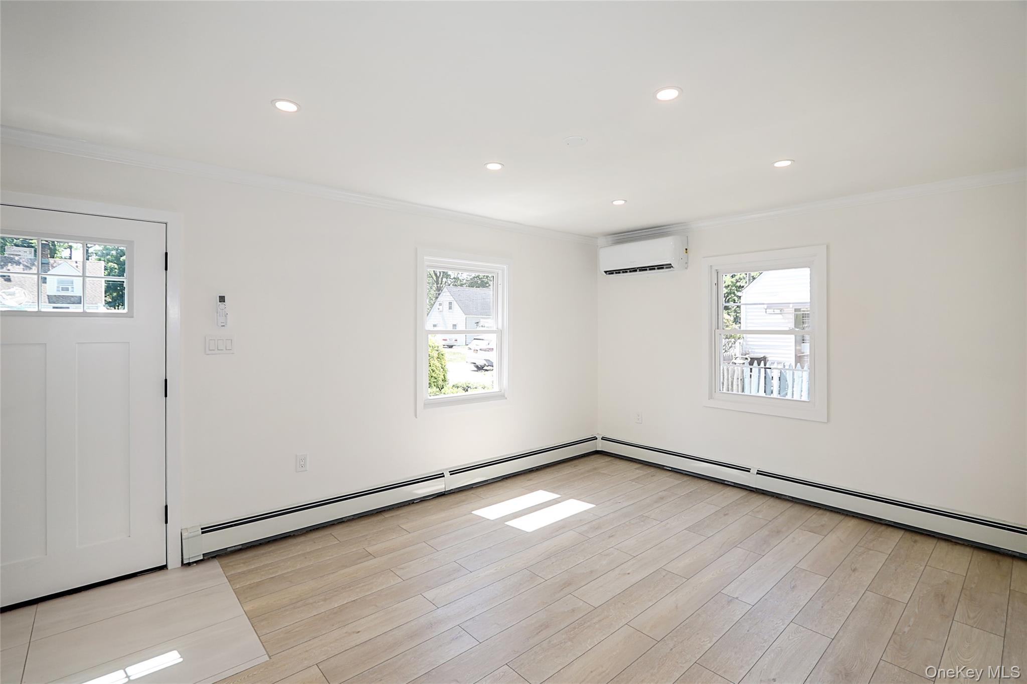 12 Garland — photo 6