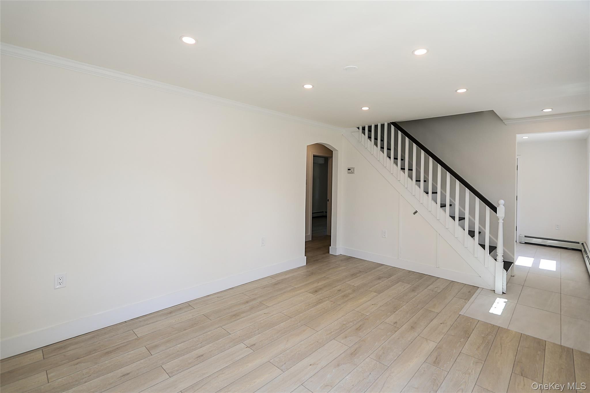 12 Garland — photo 8