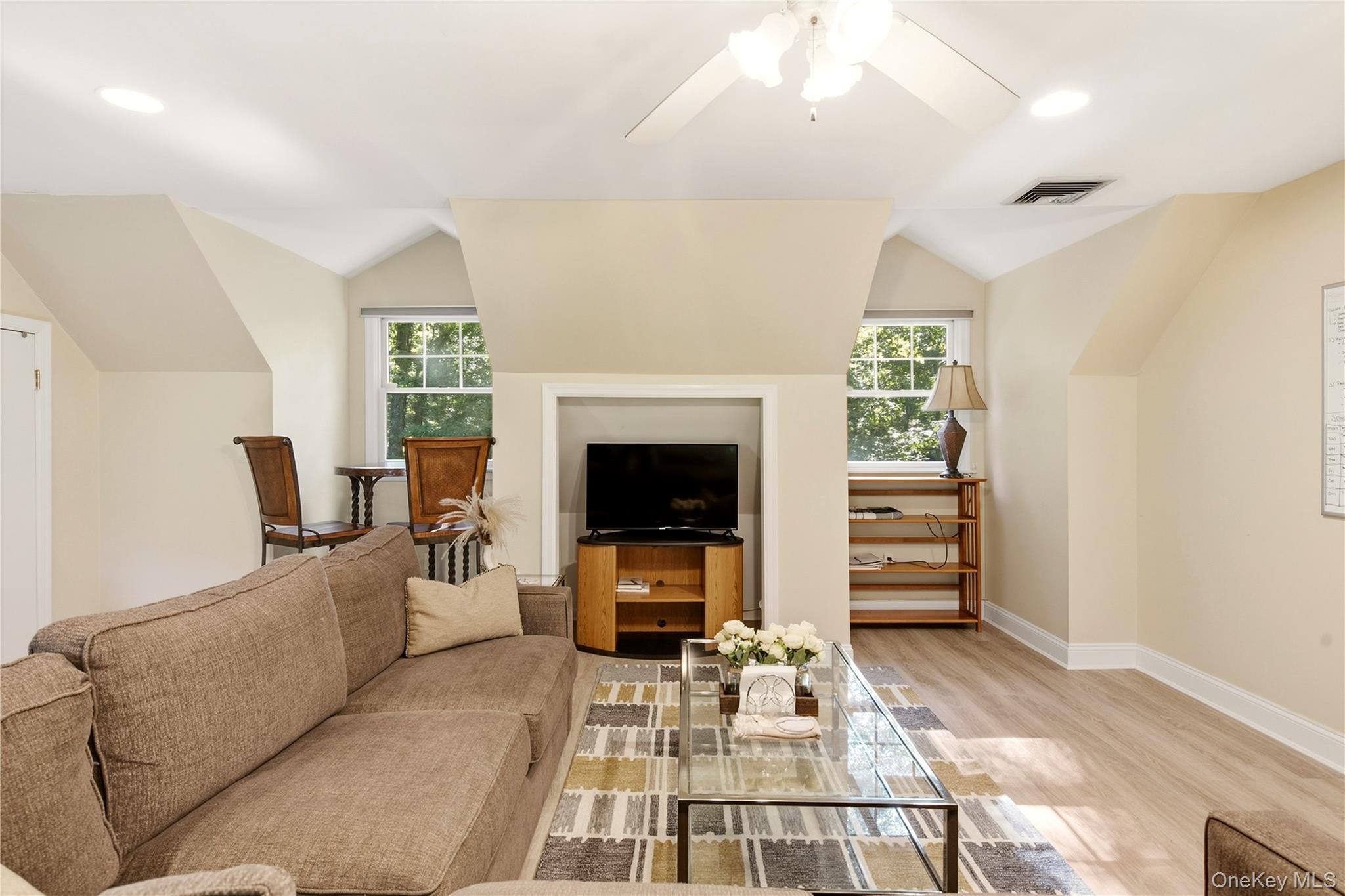 31 Crosby Place — photo 27