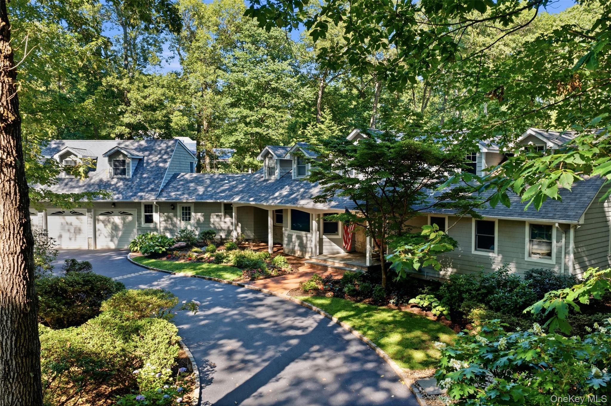 31 Crosby Place, Cold Spring Harbor