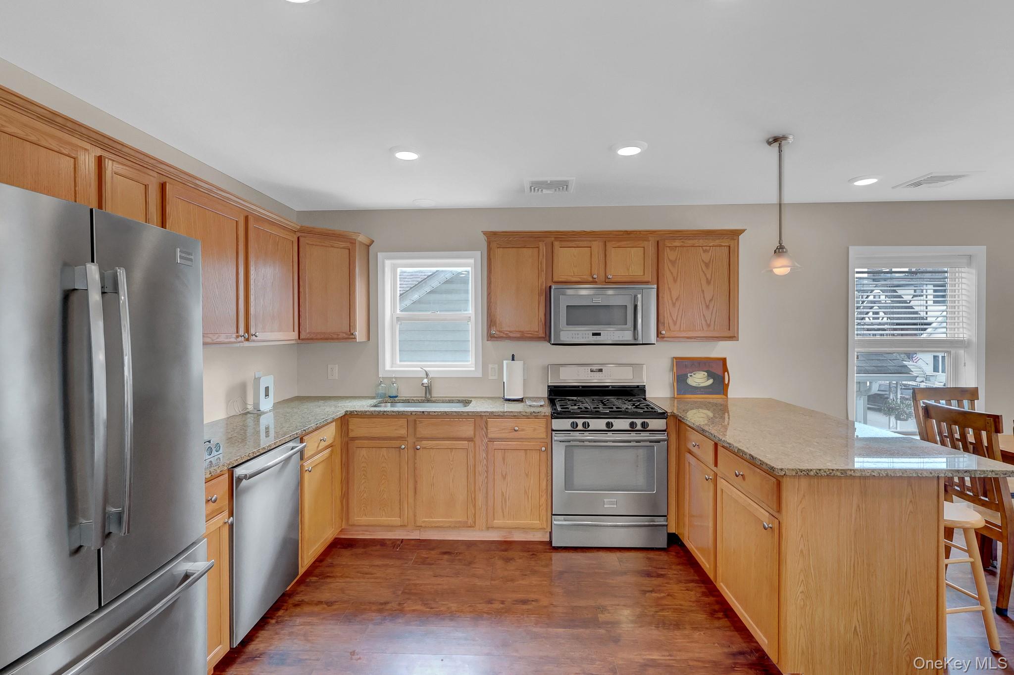 72 Arizona Avenue — photo 10