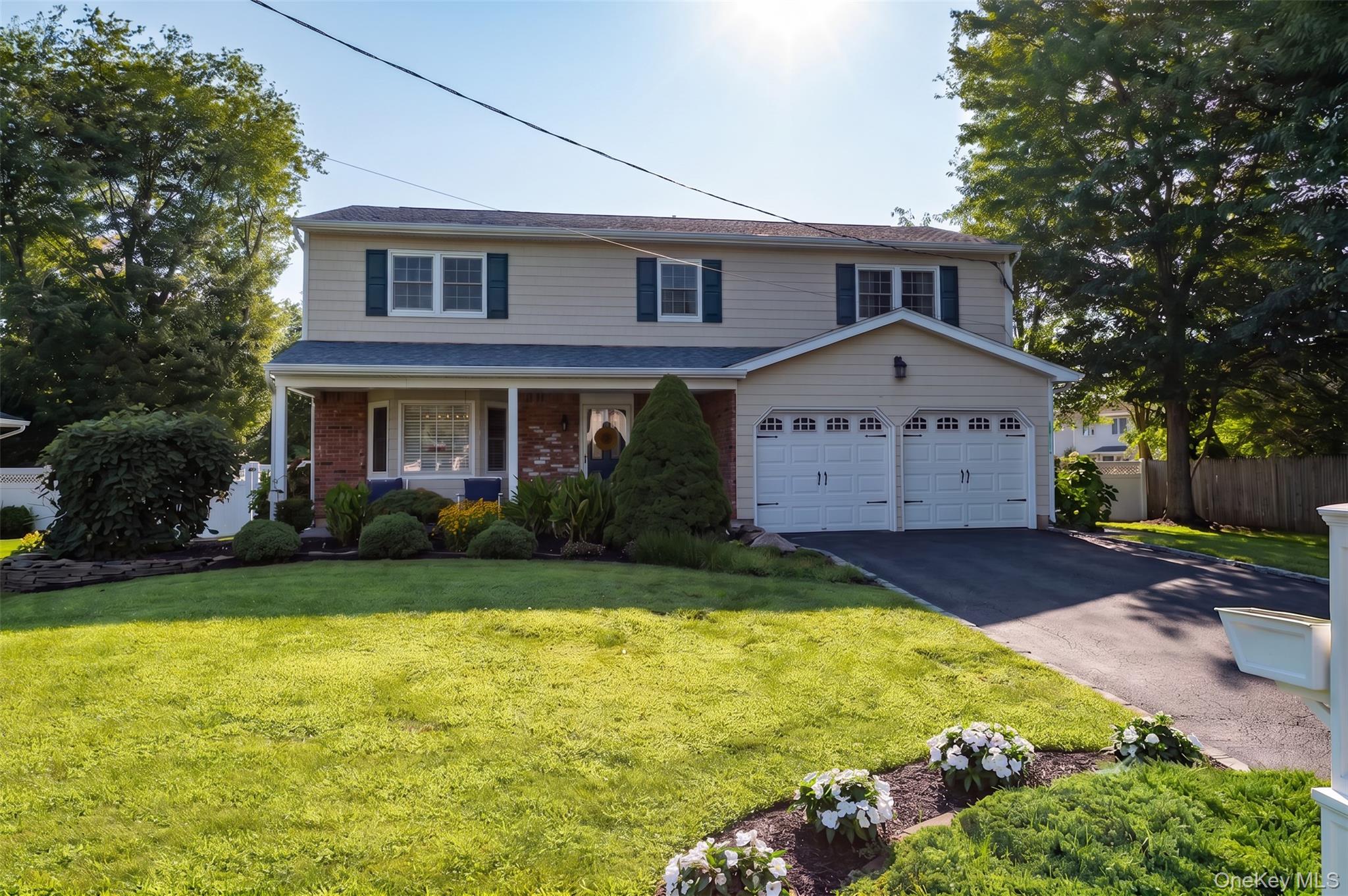 165 Pepperidge Road, Oakdale