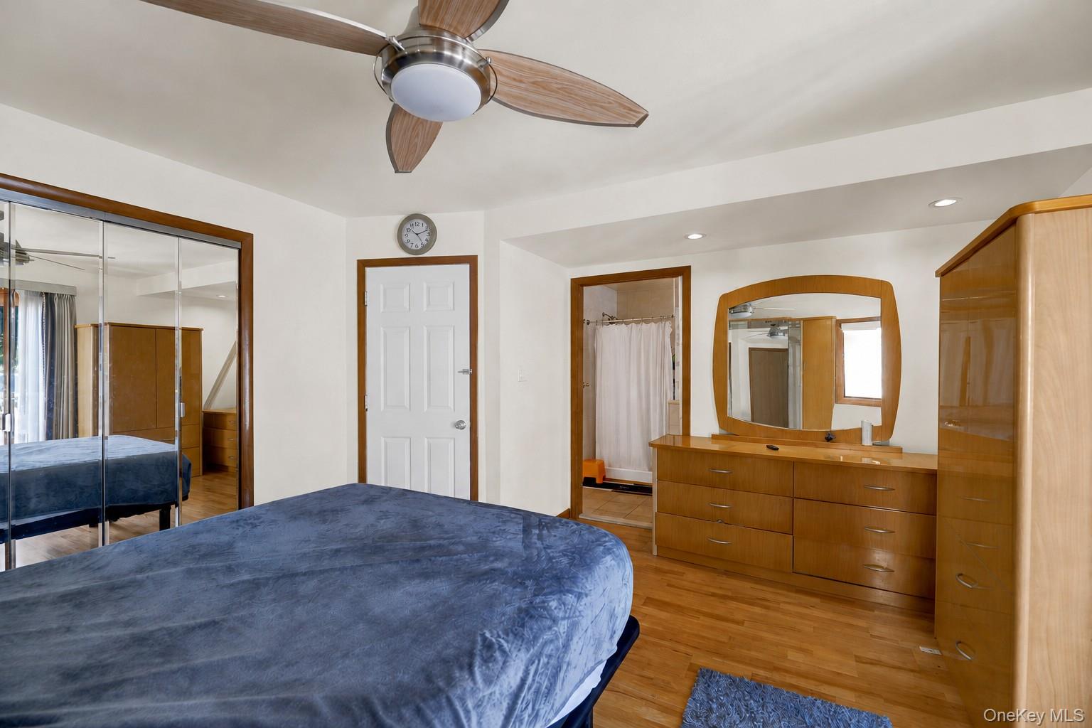 1537 Madison Street — photo 9