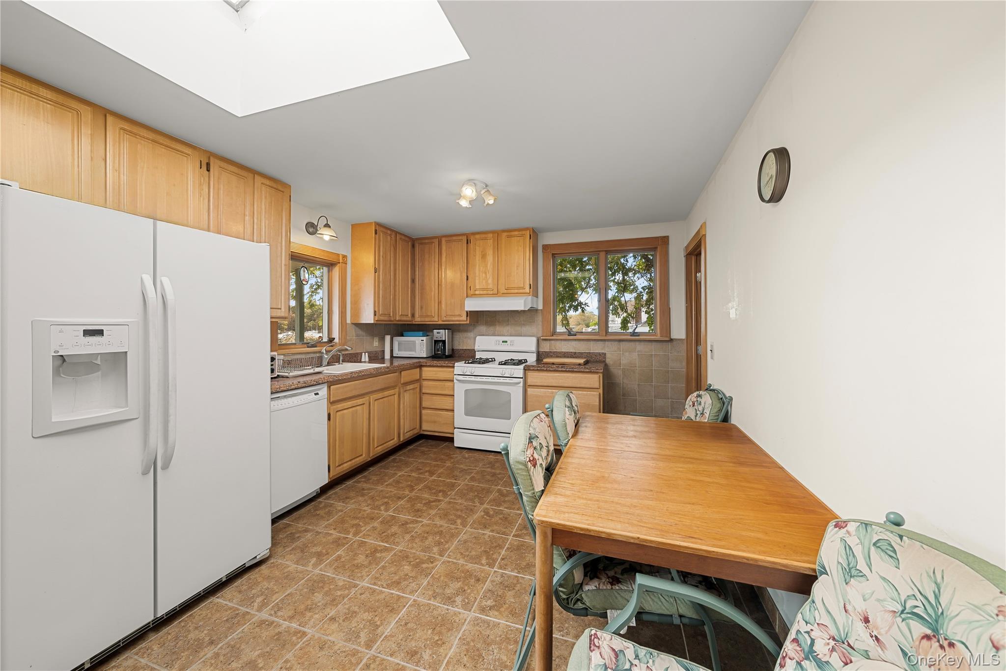 22 Shore Drive — photo 10