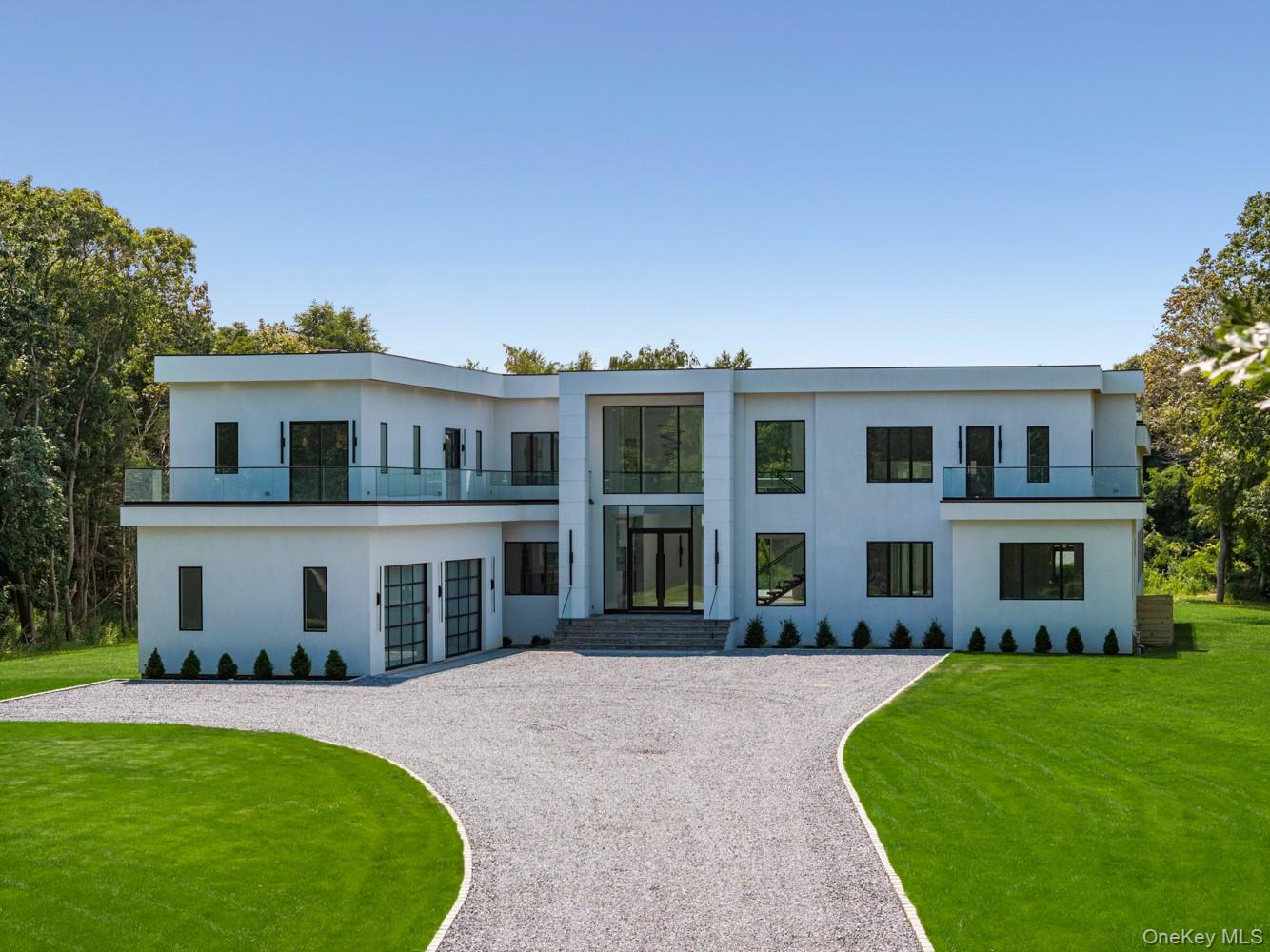 36 Old Neck Road, Center Moriches