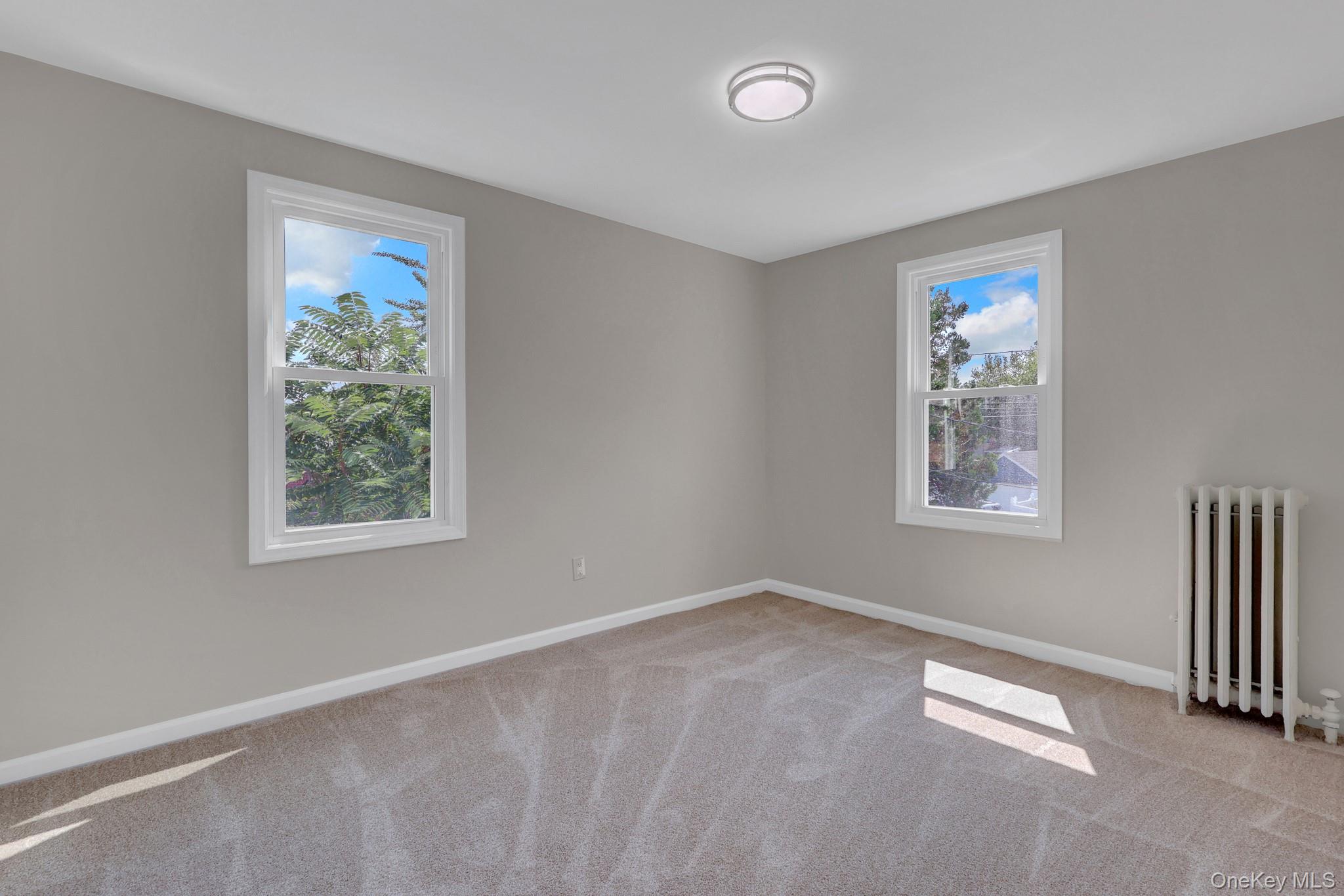15 Stratford Avenue — photo 19
