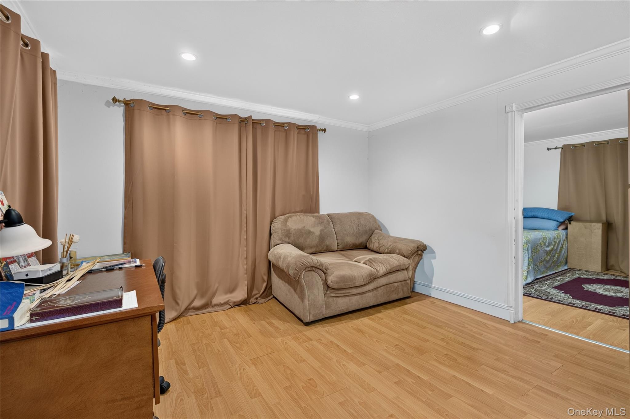 103 Motor Avenue — photo 13