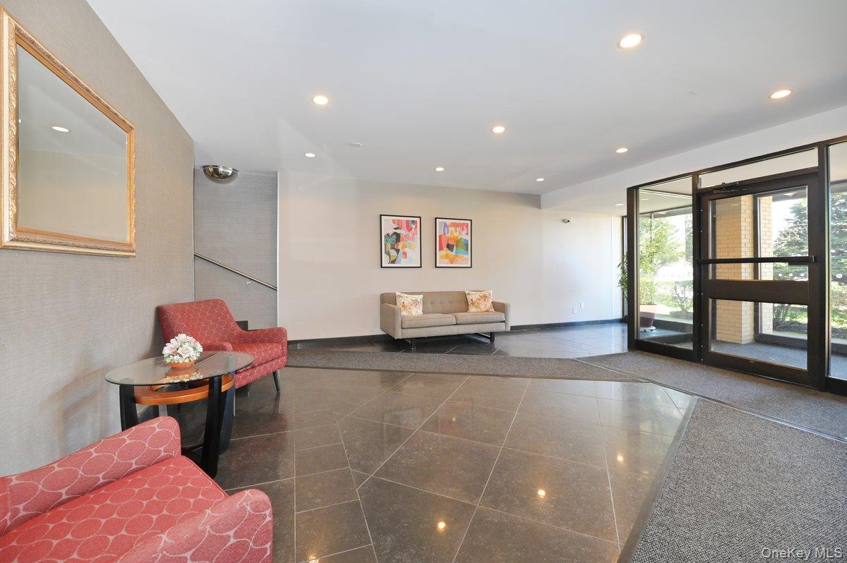 2 Birchwood Court ##5H — photo 10