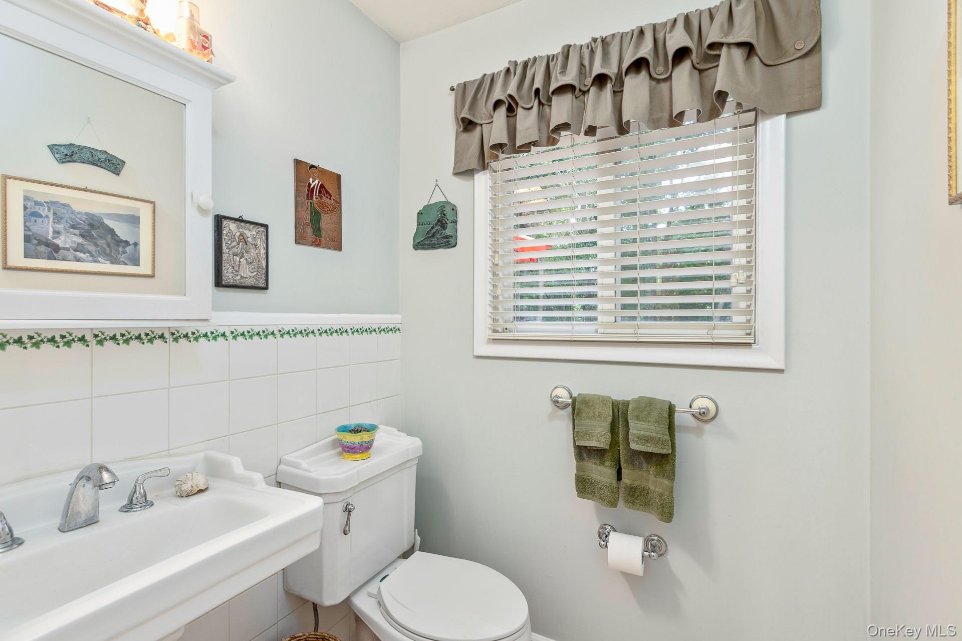 1 Valleywood Court — photo 16