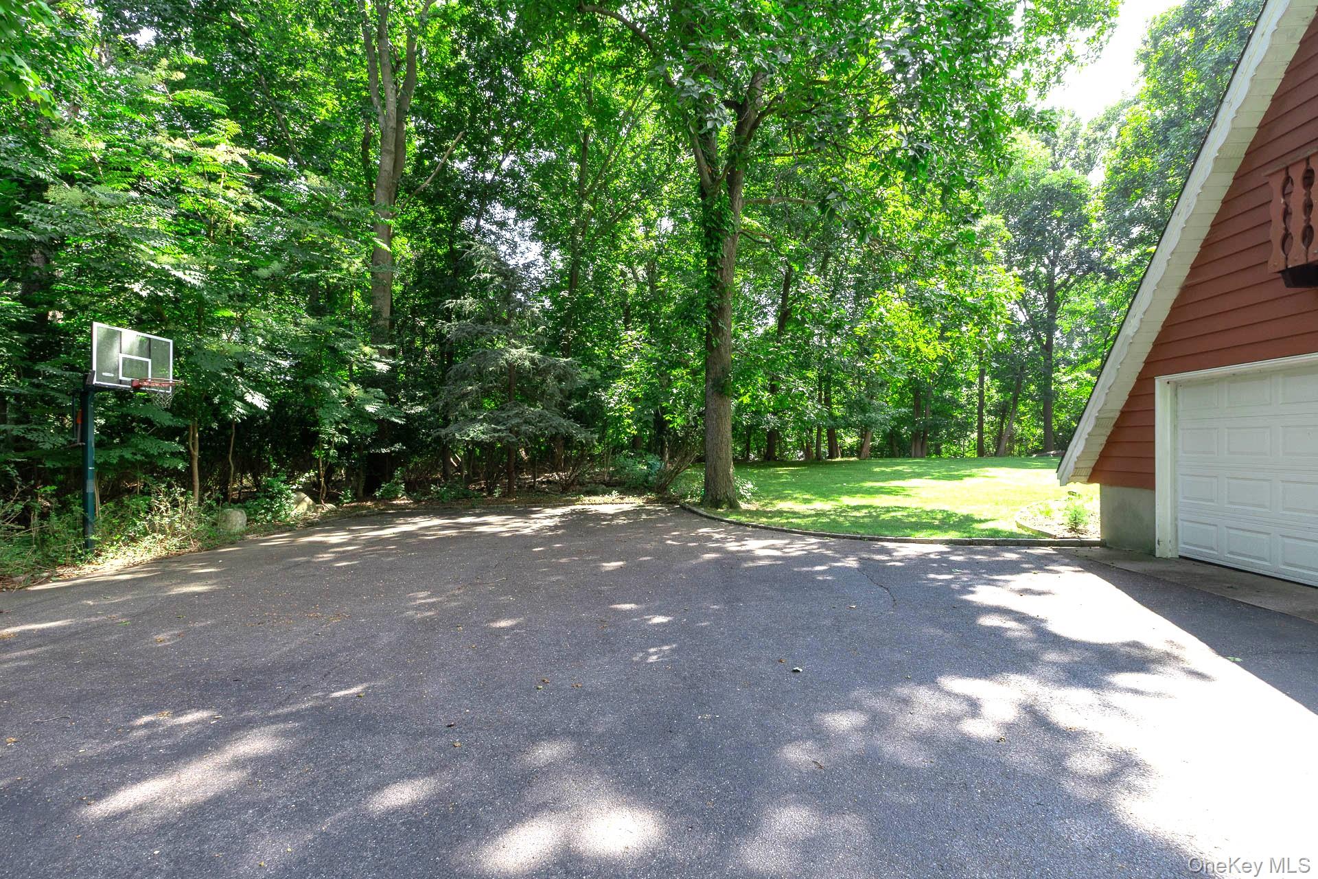 1 Valleywood Court — photo 25
