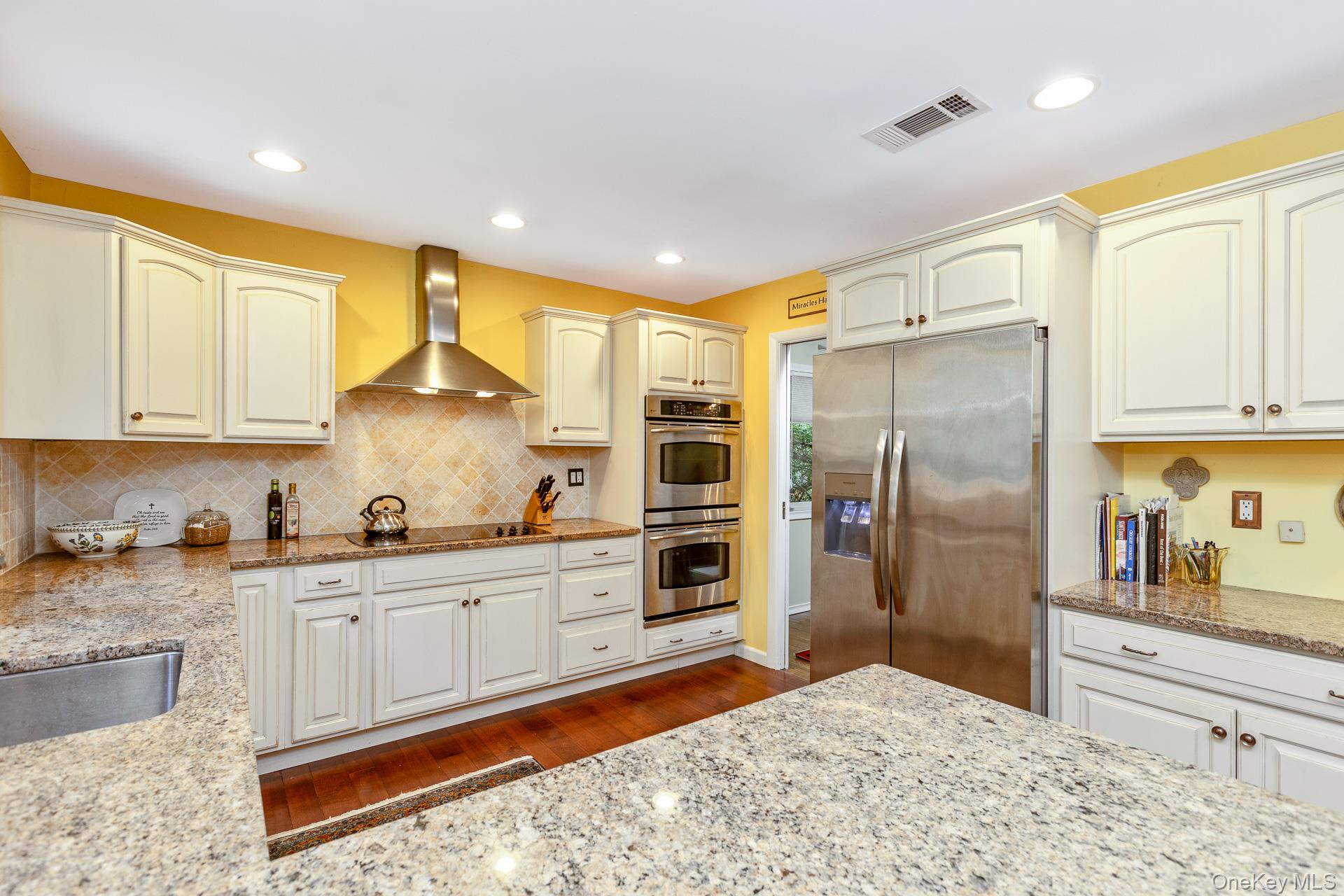 1 Valleywood Court — photo 10