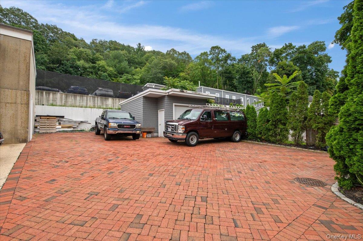 97 Pine Hollow Road — photo 21