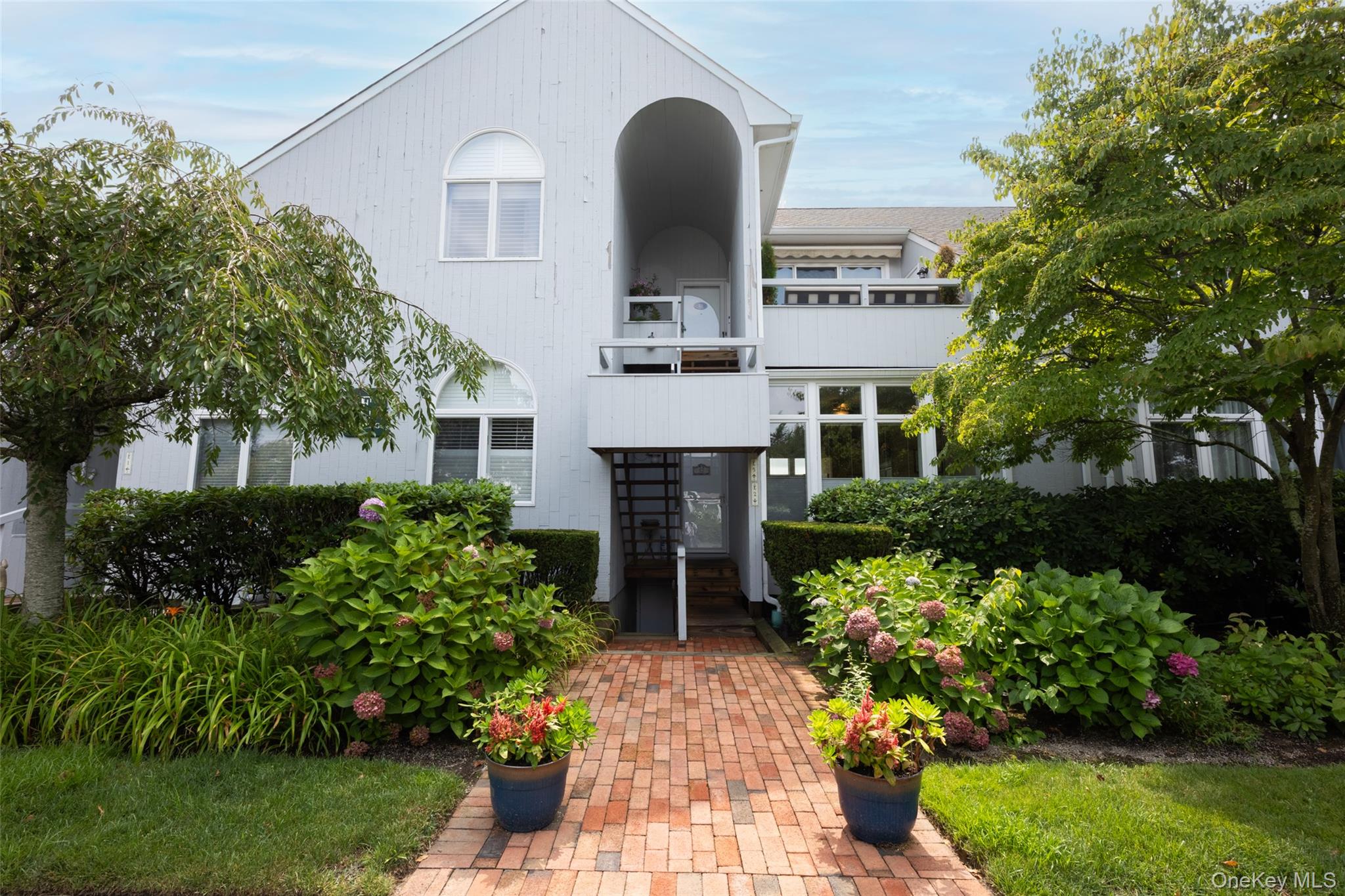400 Noyack Road #E2, Southampton