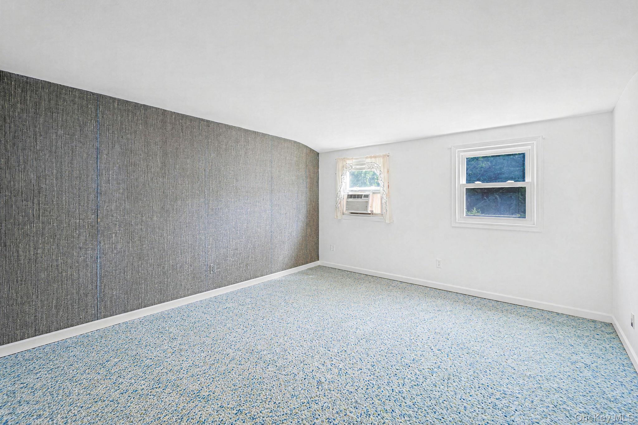 893 Gardiner Drive — photo 34