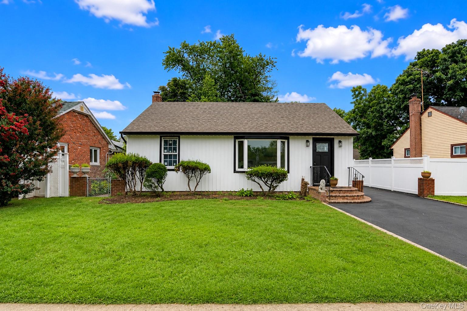 116 Booker Avenue, Wyandanch