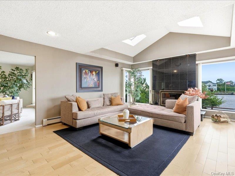 211 Whitewood Drive — photo 9