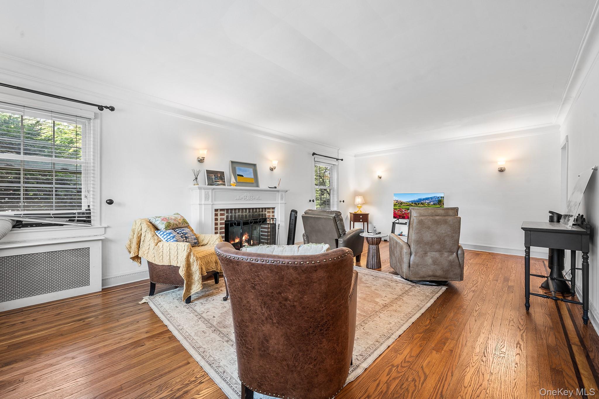 3 Demott Avenue — photo 9